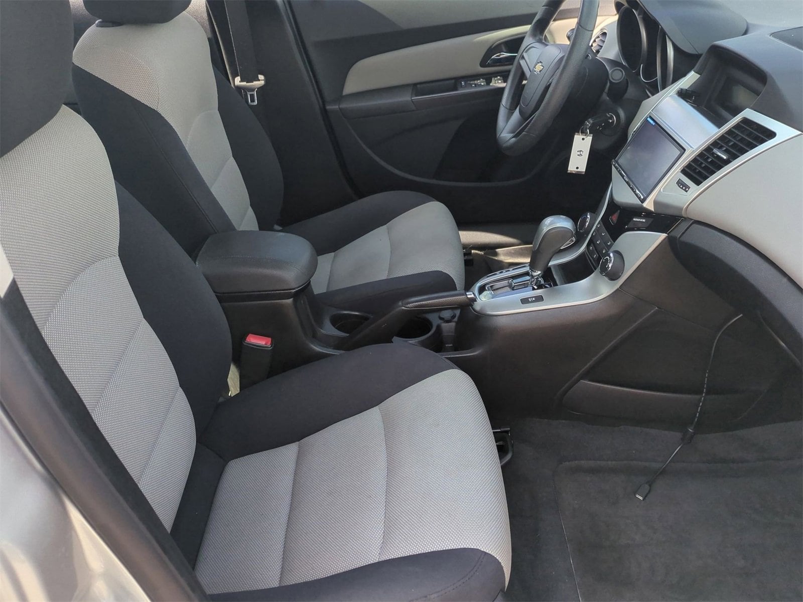 Thumbnail: 2016 Chevrolet Cruze - 21