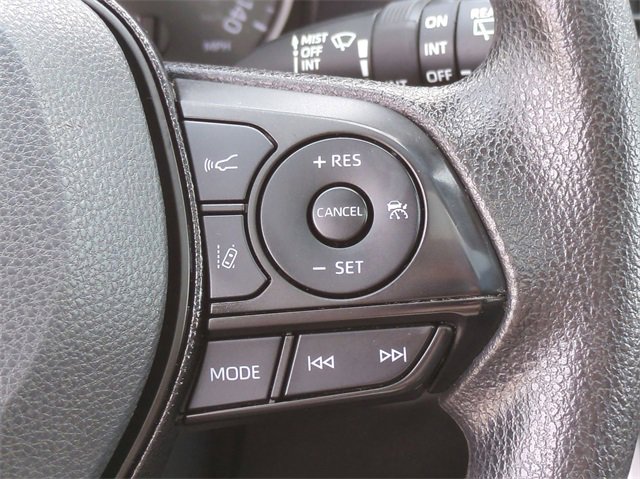Thumbnail: 2020 Toyota RAV4 - 25