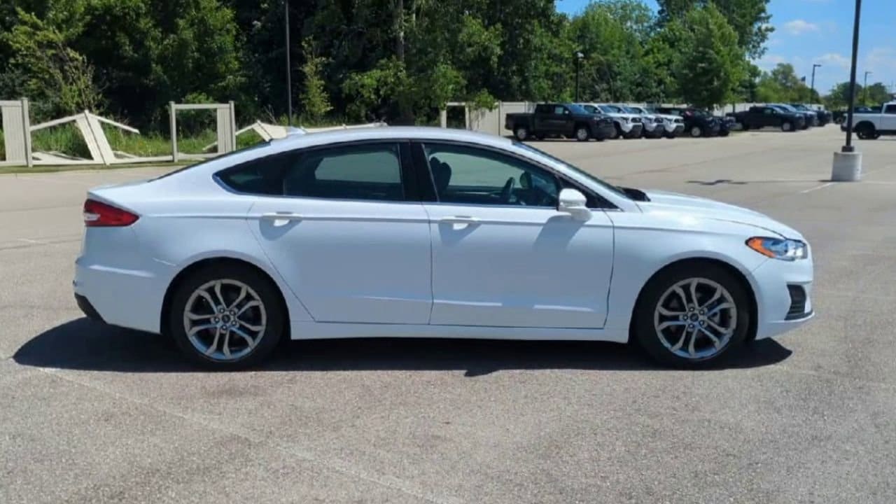 Thumbnail: 2020 Ford Fusion - 9