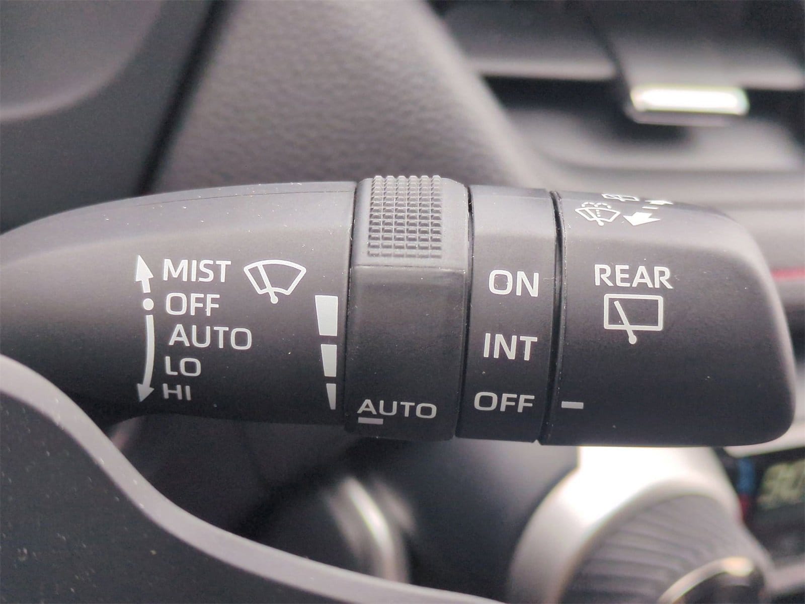 Thumbnail: 2025 Toyota RAV4 - 27