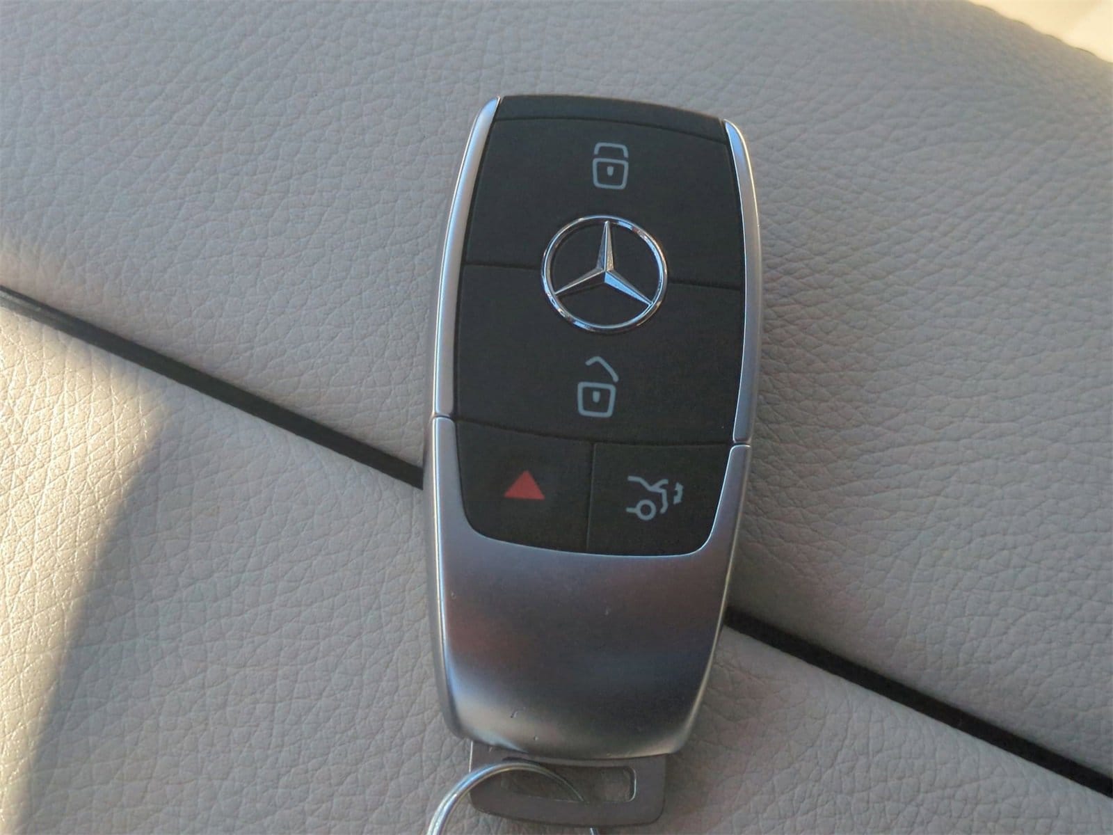 Thumbnail: 2022 Mercedes-Benz GLS - 37