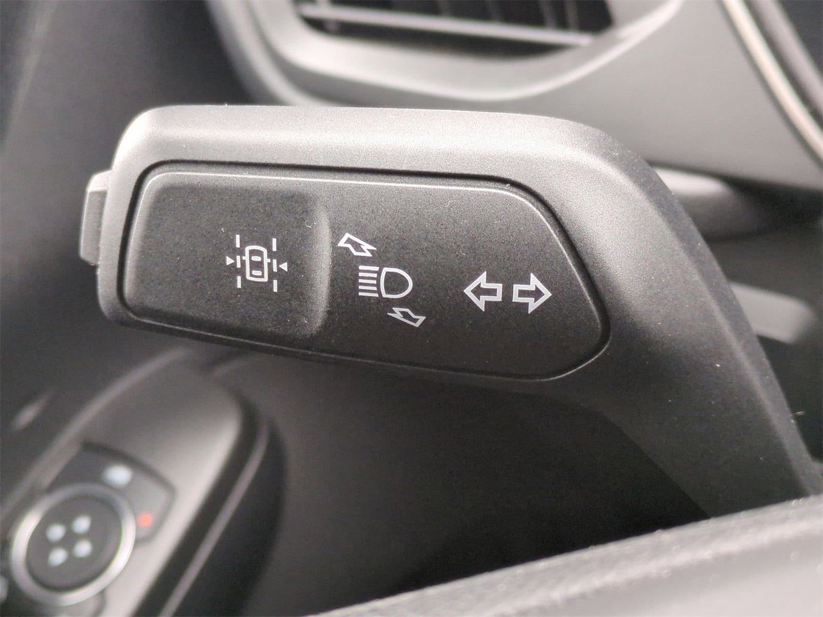 Thumbnail: 2020 Ford Escape - 26