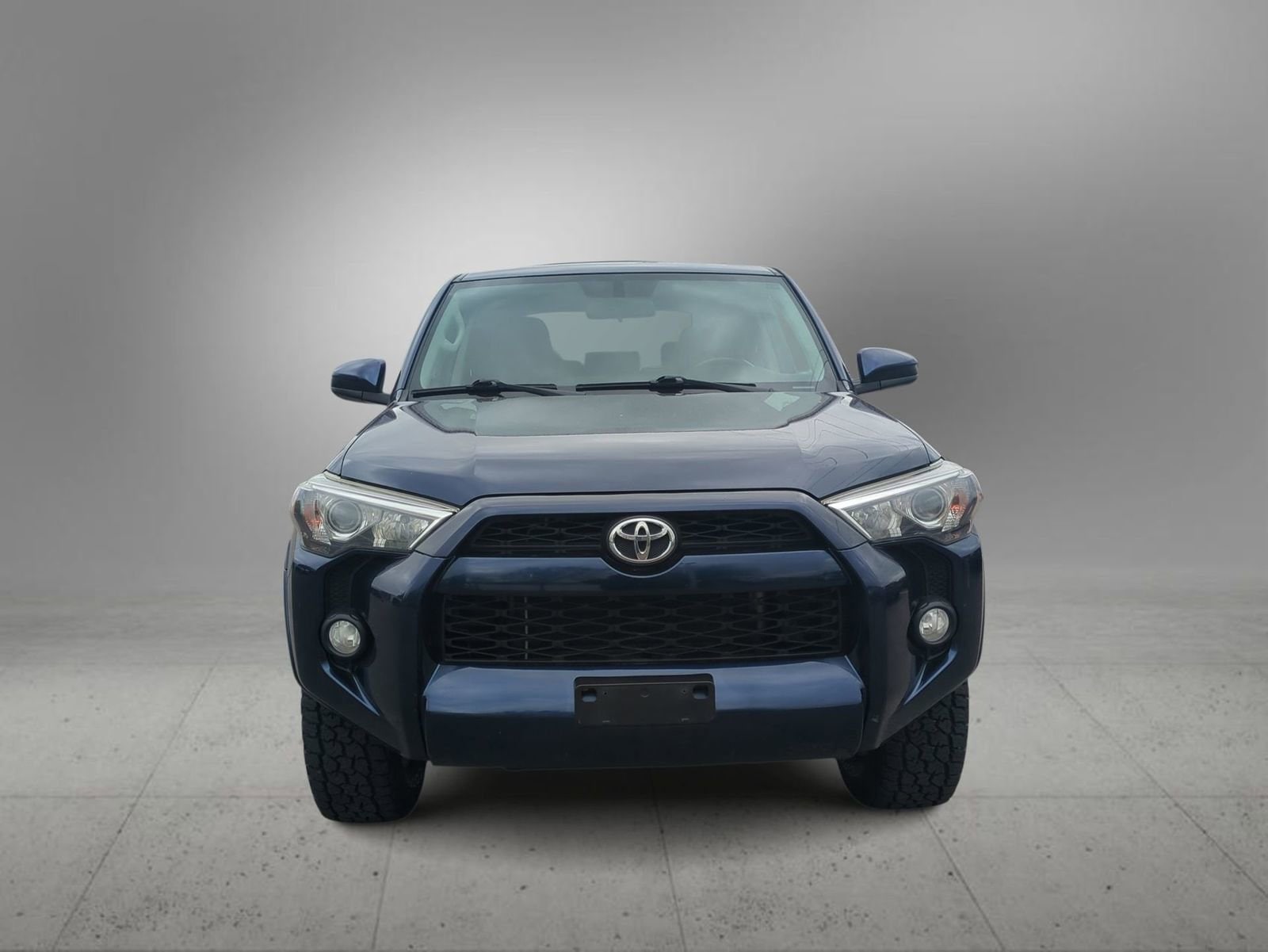 Thumbnail: 2015 Toyota 4Runner - 3