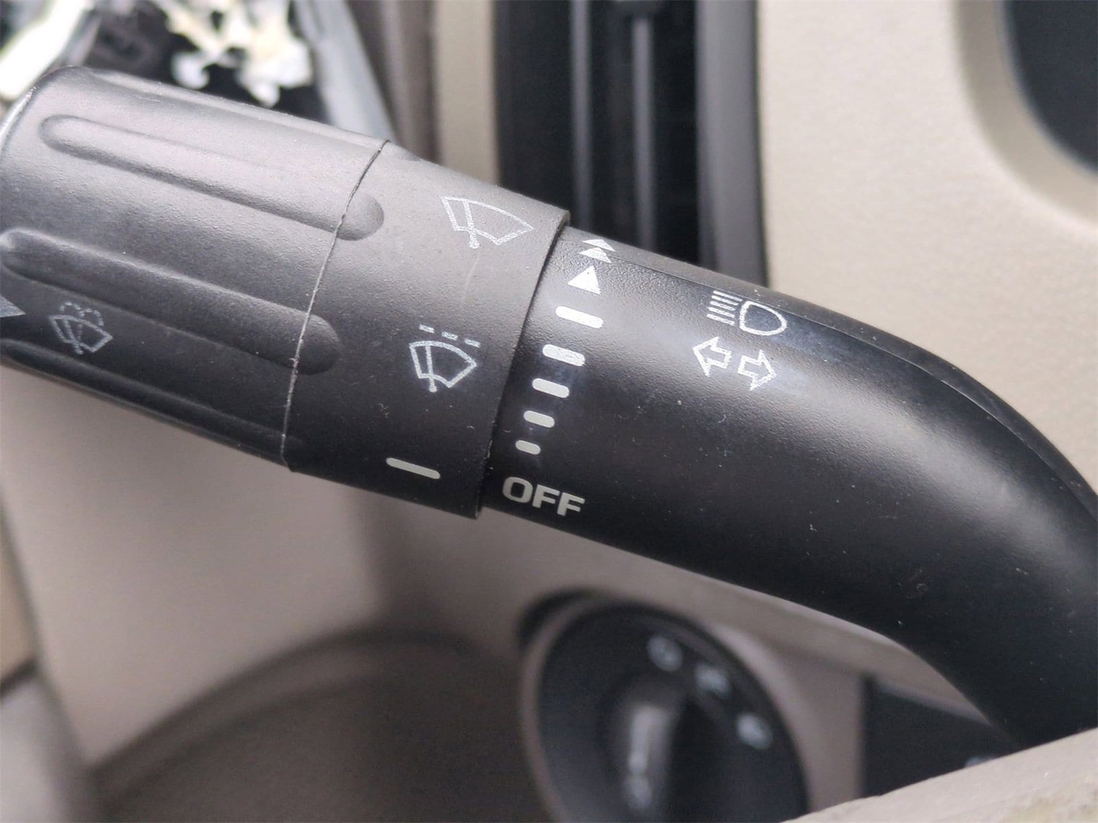 Thumbnail: 2010 Ford Focus - 23