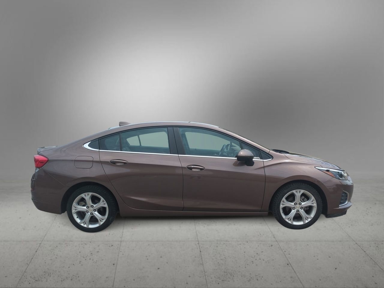 Thumbnail: 2019 Chevrolet Cruze - 9