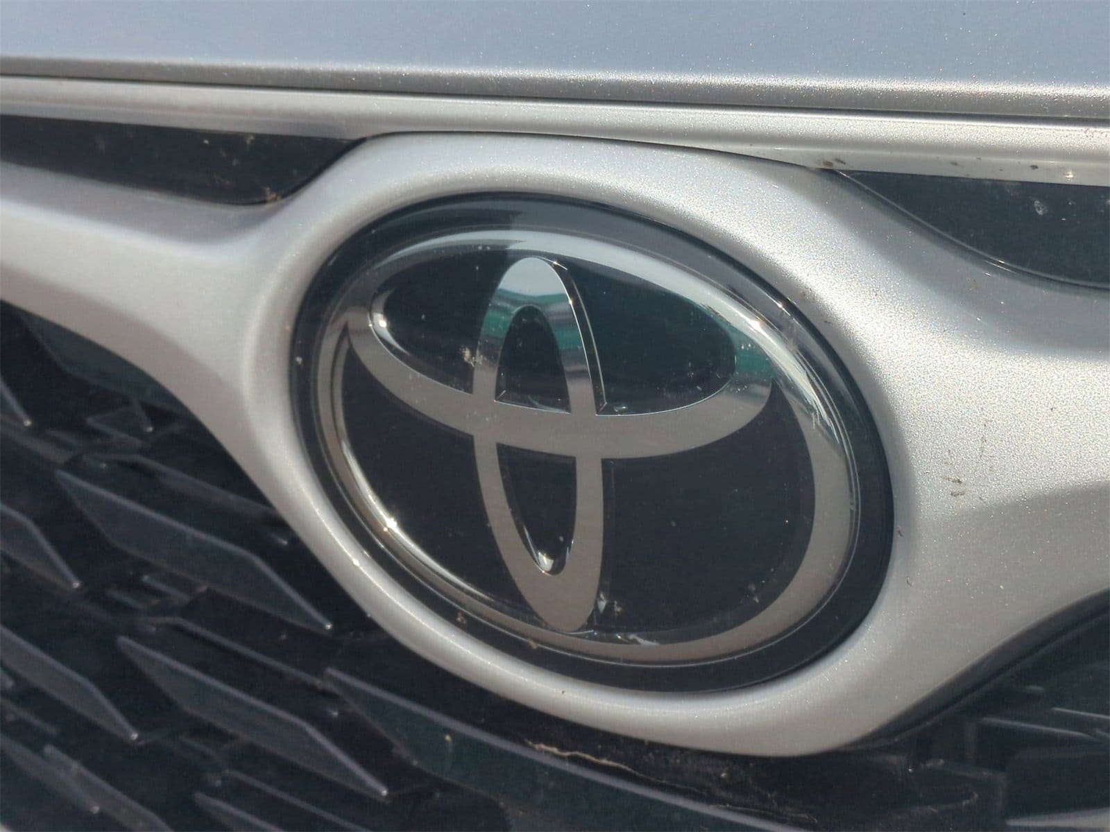 Thumbnail: 2023 Toyota Highlander - 12