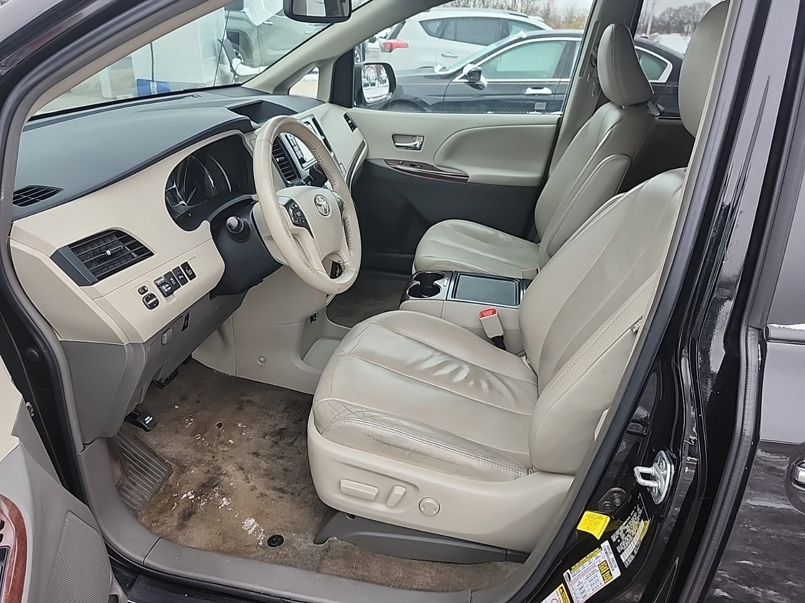 Thumbnail: 2013 Toyota Sienna - 5