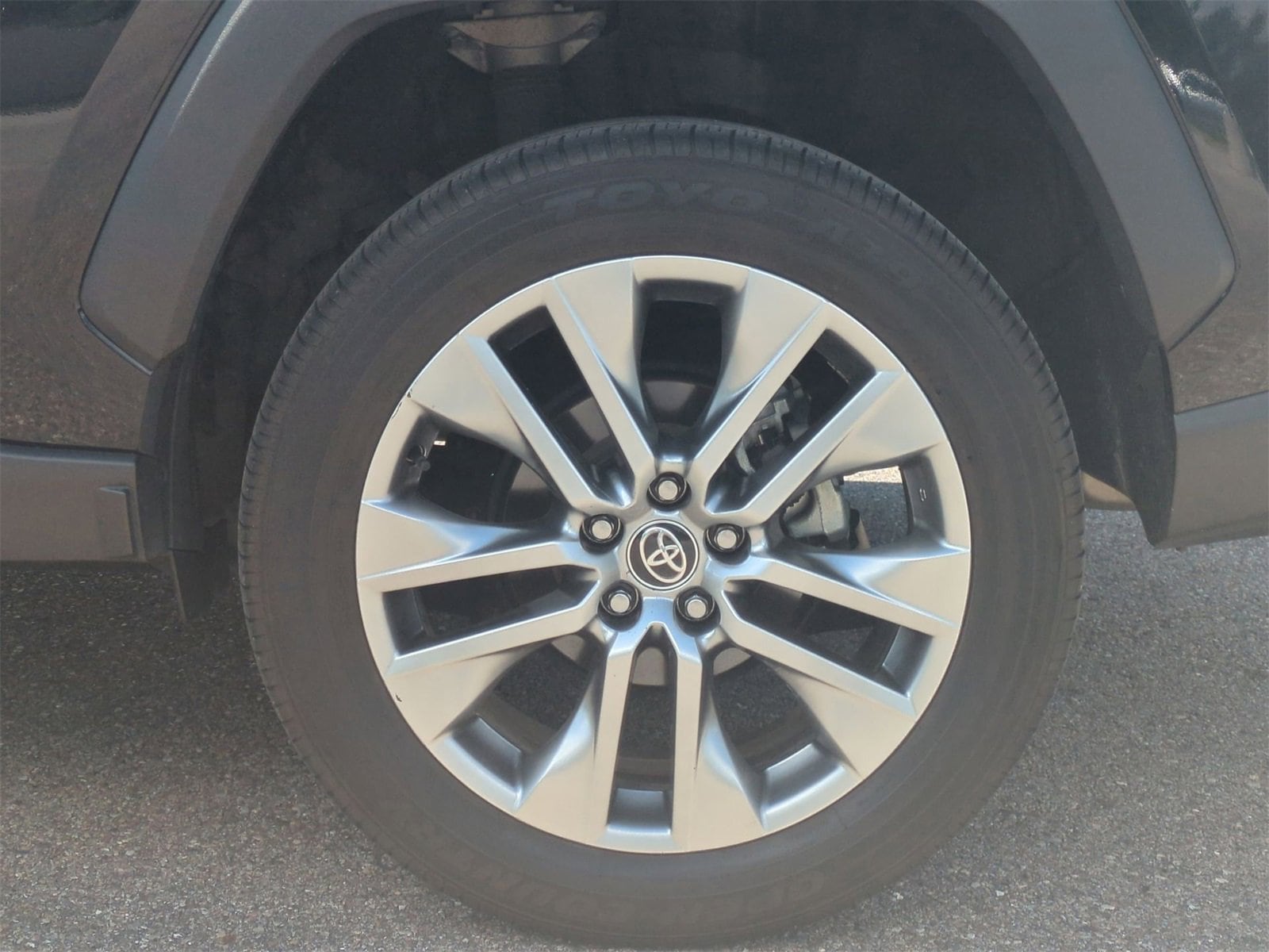 Thumbnail: 2023 Toyota RAV4 - 14