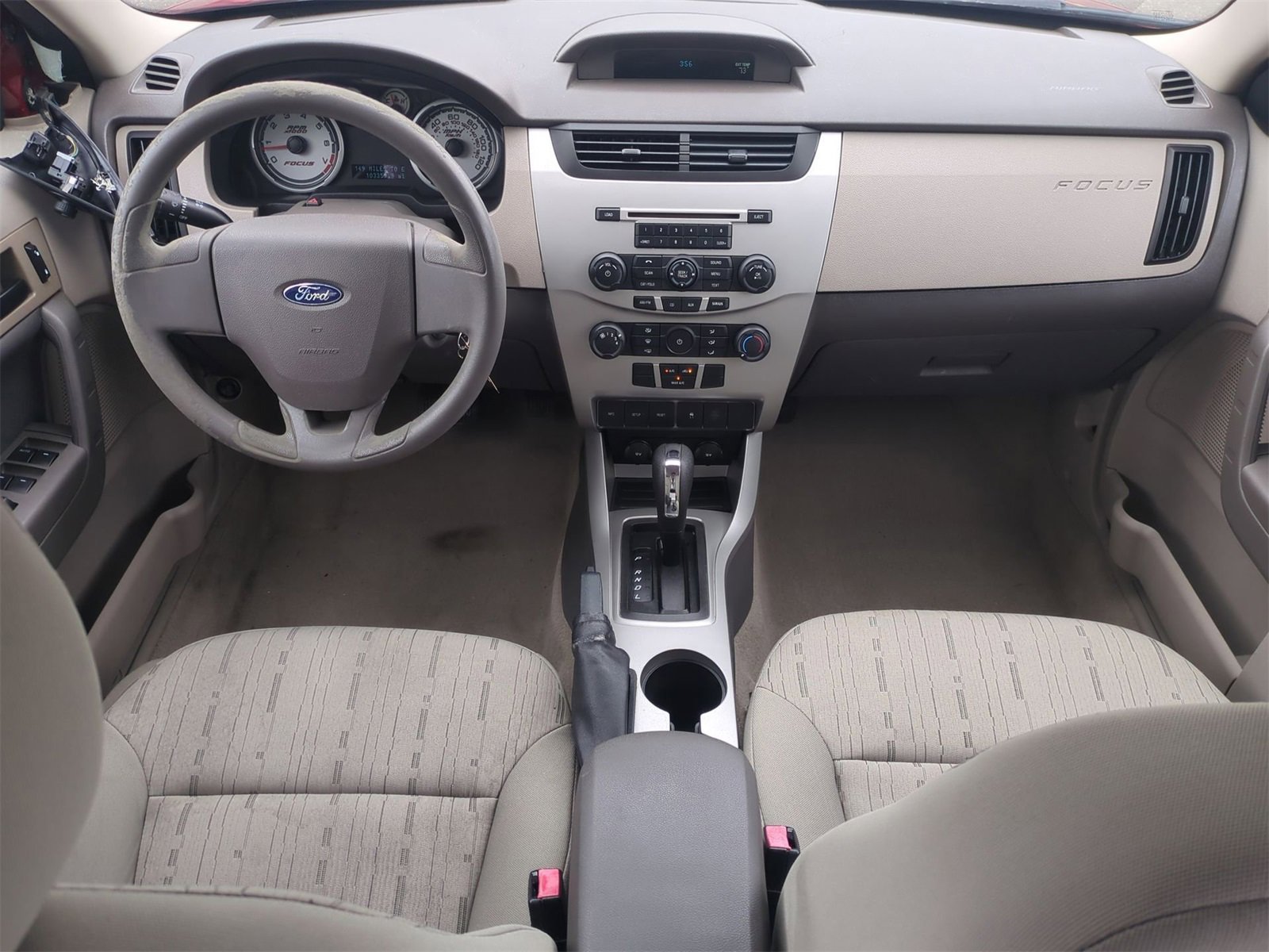 Thumbnail: 2010 Ford Focus - 15