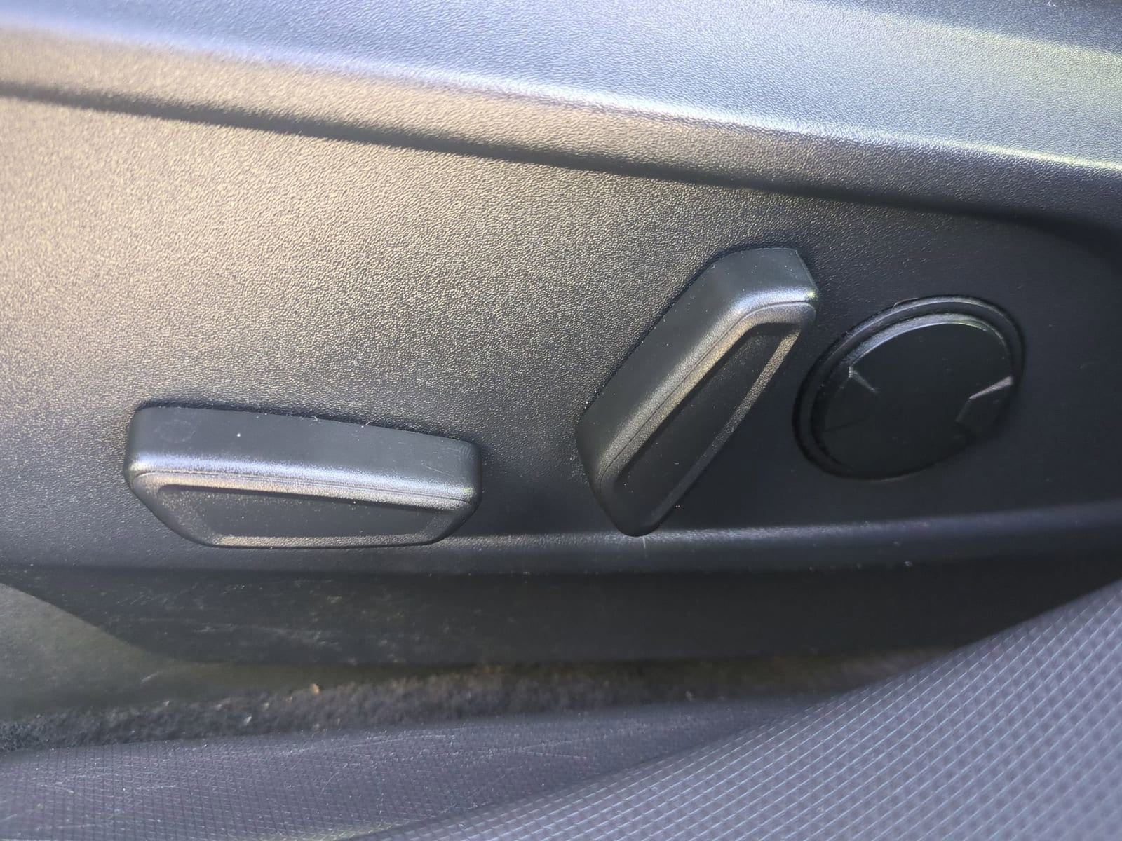 Thumbnail: 2021 Ford Mustang Mach-E - 17