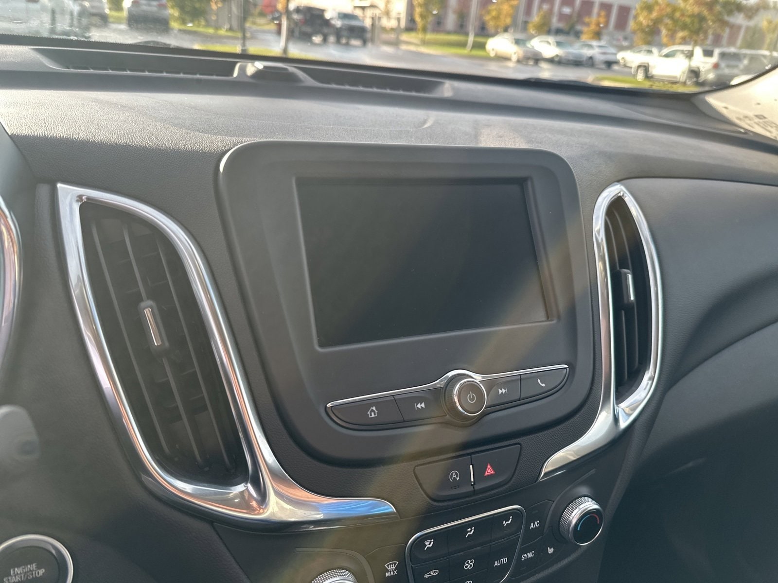 Thumbnail: 2024 Chevrolet Equinox - 21
