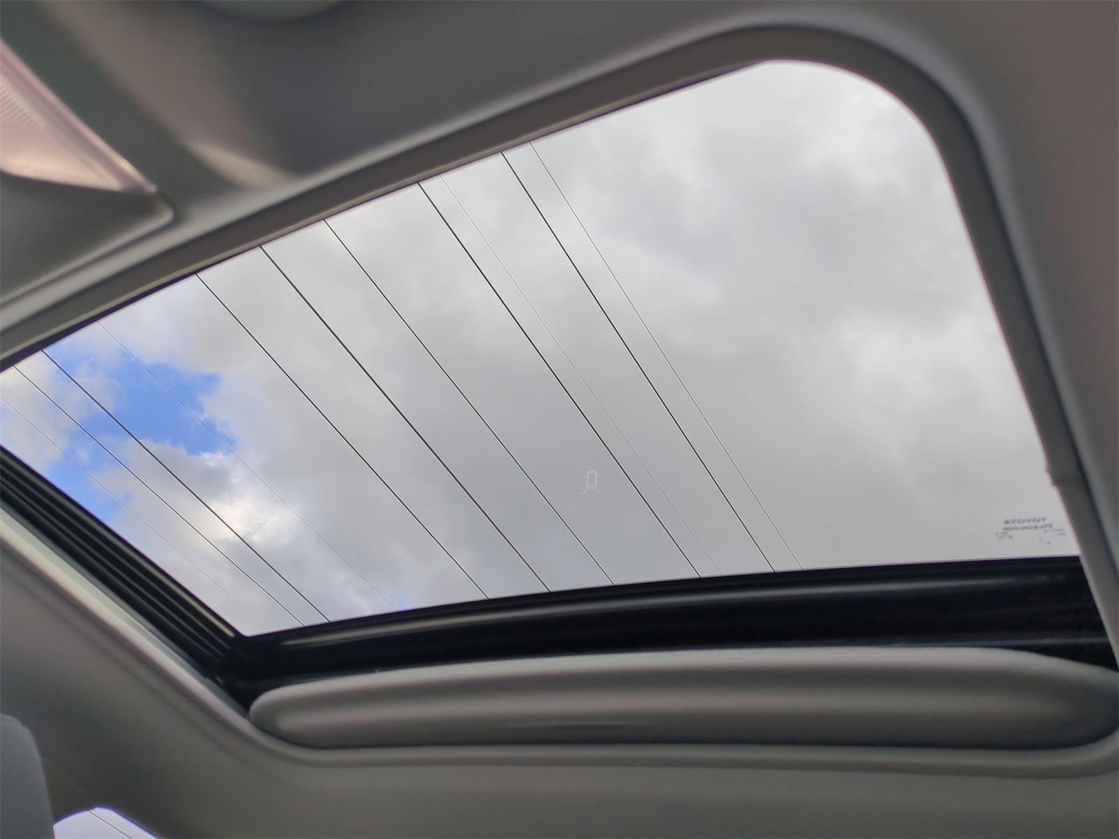 Thumbnail: 2022 Toyota RAV4 - 19