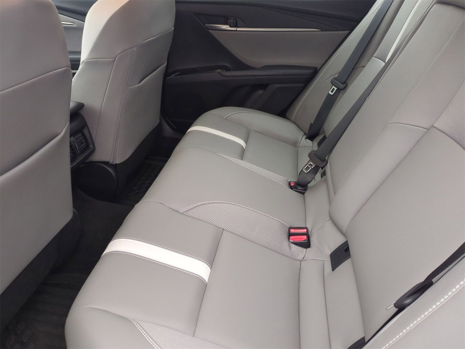 Thumbnail: 2025 Toyota Camry - 19