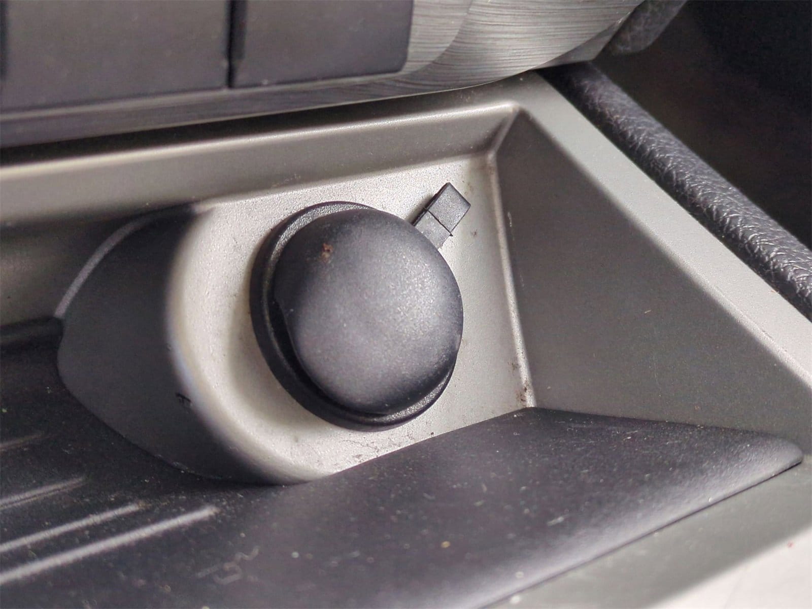 Thumbnail: 2012 Ford Fusion - 30