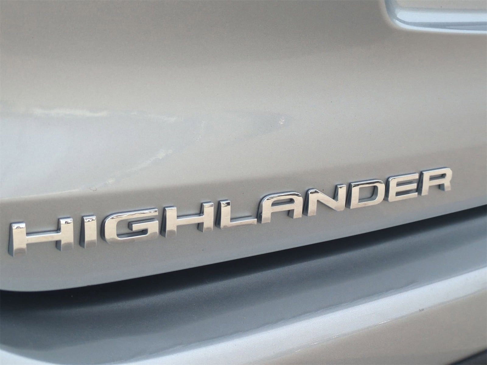 Thumbnail: 2023 Toyota Highlander - 13
