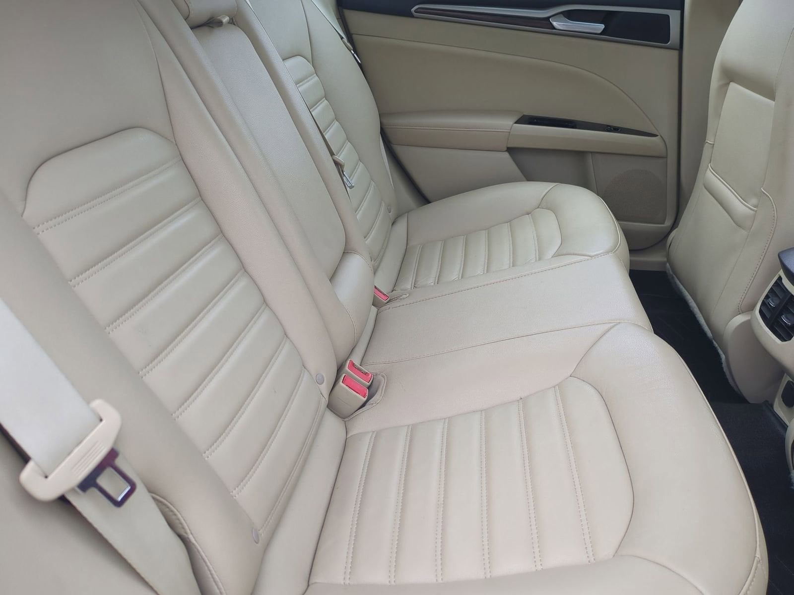 Thumbnail: 2016 Ford Fusion - 21