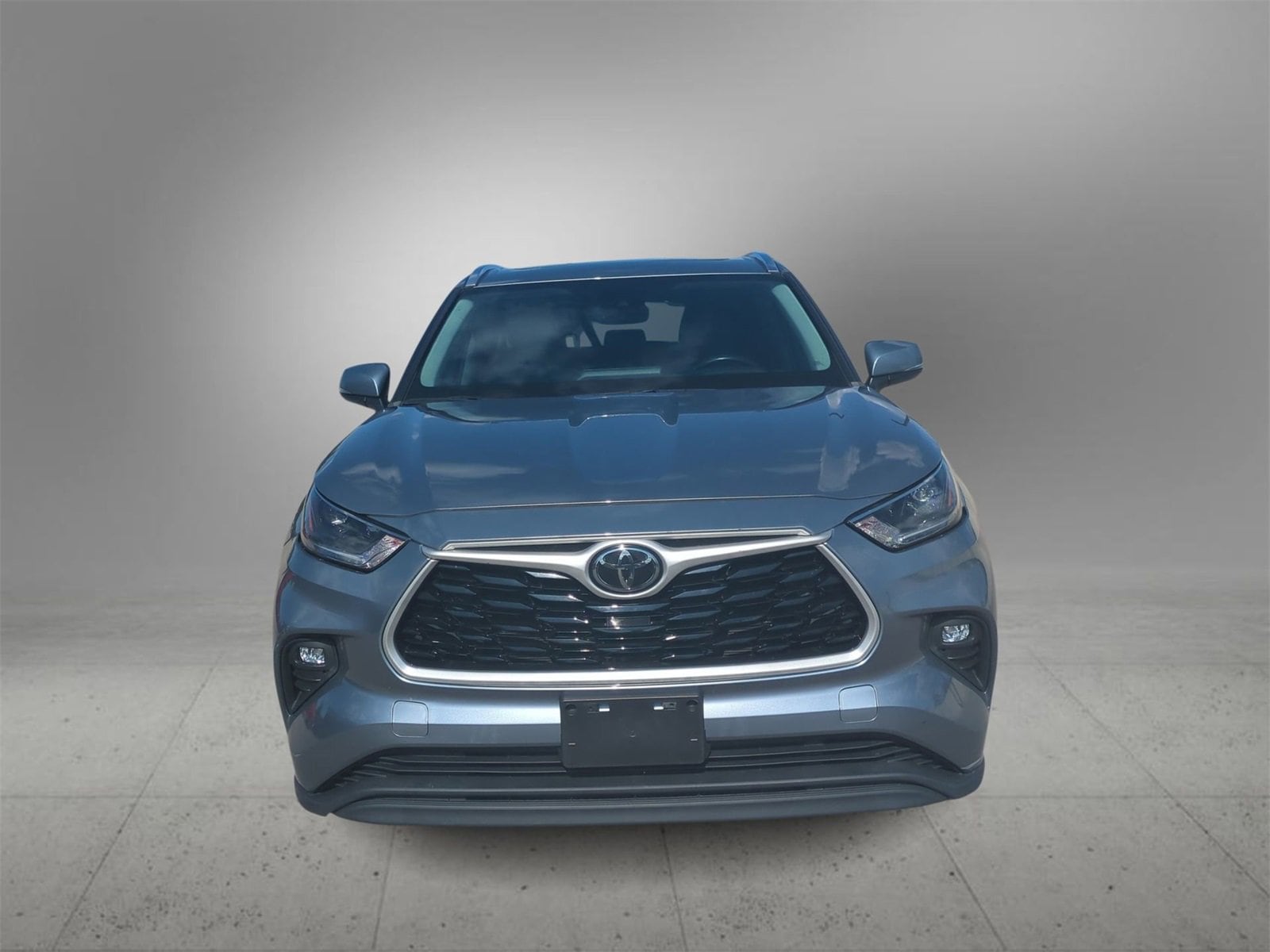 Thumbnail: 2021 Toyota Highlander - 3