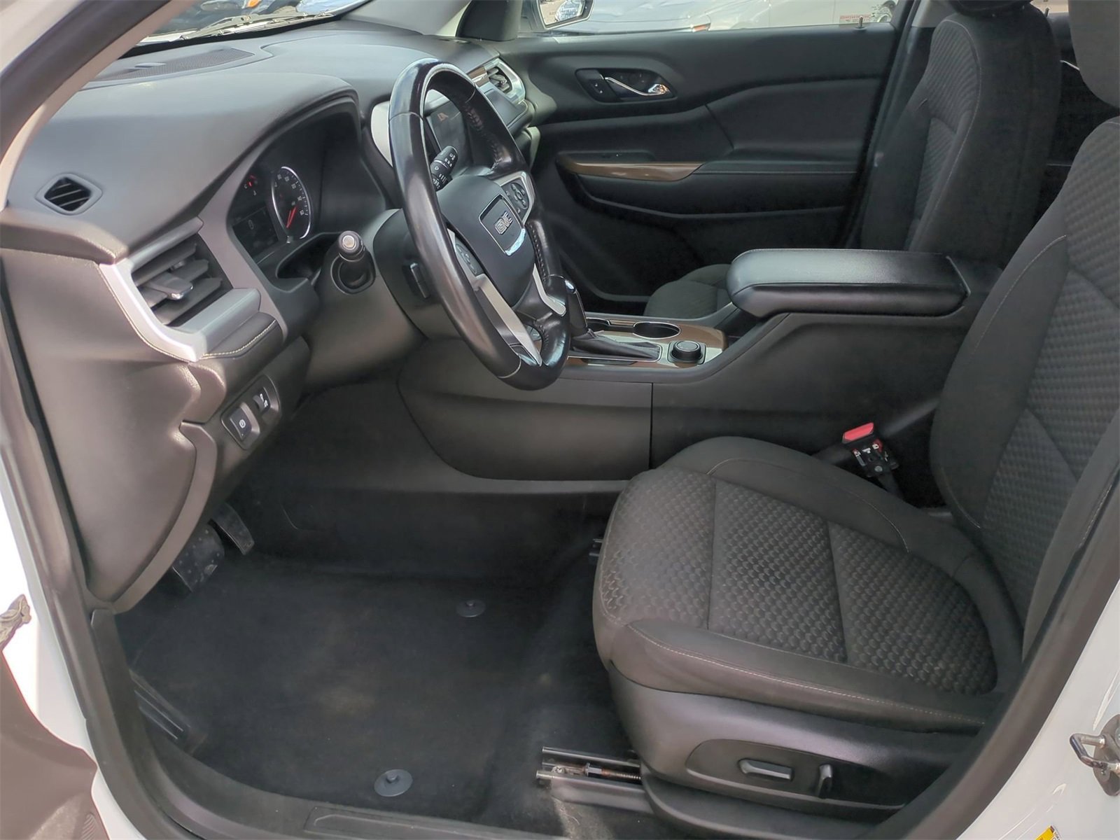 Thumbnail: 2019 GMC Acadia - 16