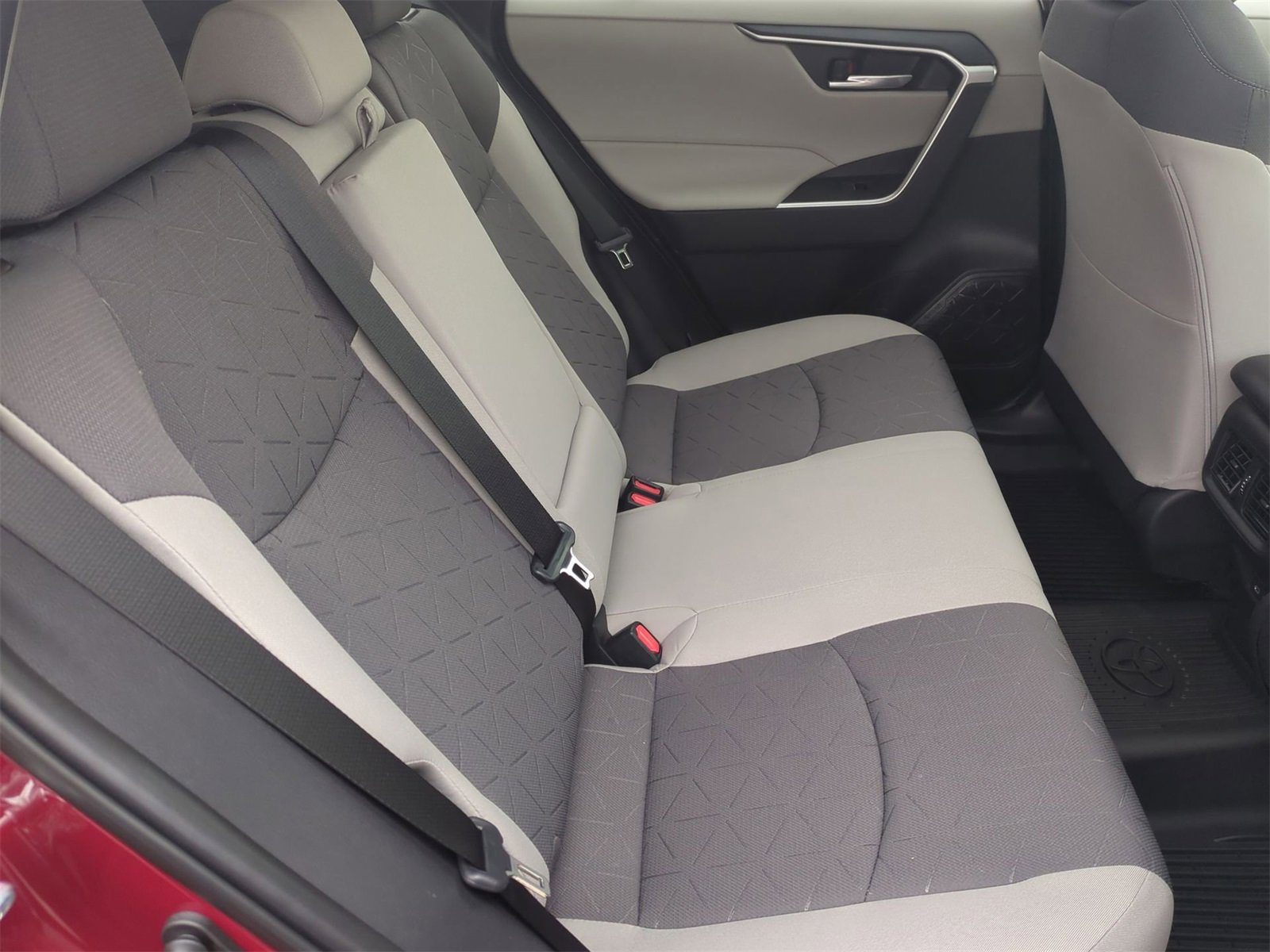 Thumbnail: 2025 Toyota RAV4 - 21