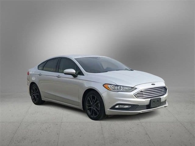 2018 Ford Fusion SE 2