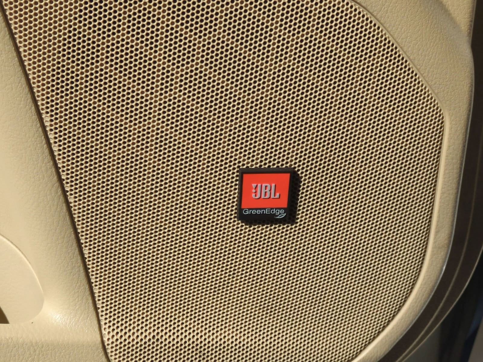 Thumbnail: 2016 Toyota Highlander - 32