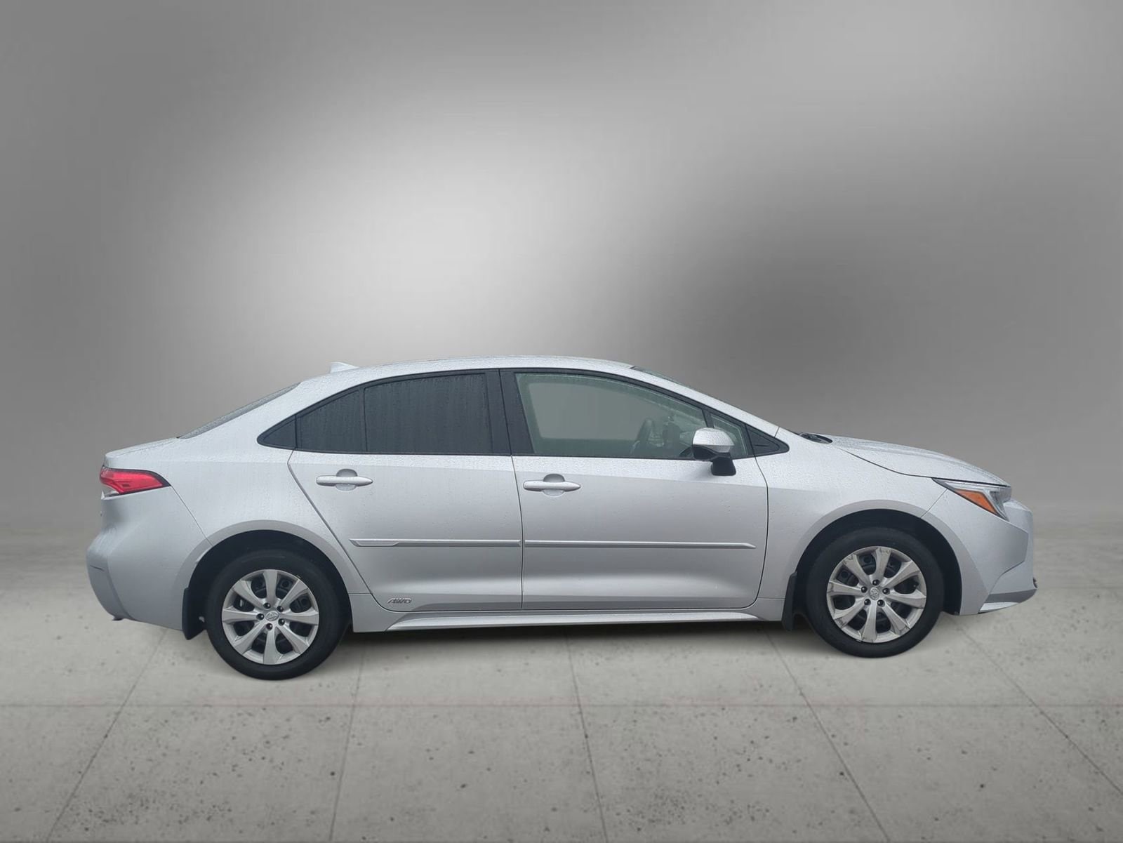 Thumbnail: 2023 Toyota Corolla - 9