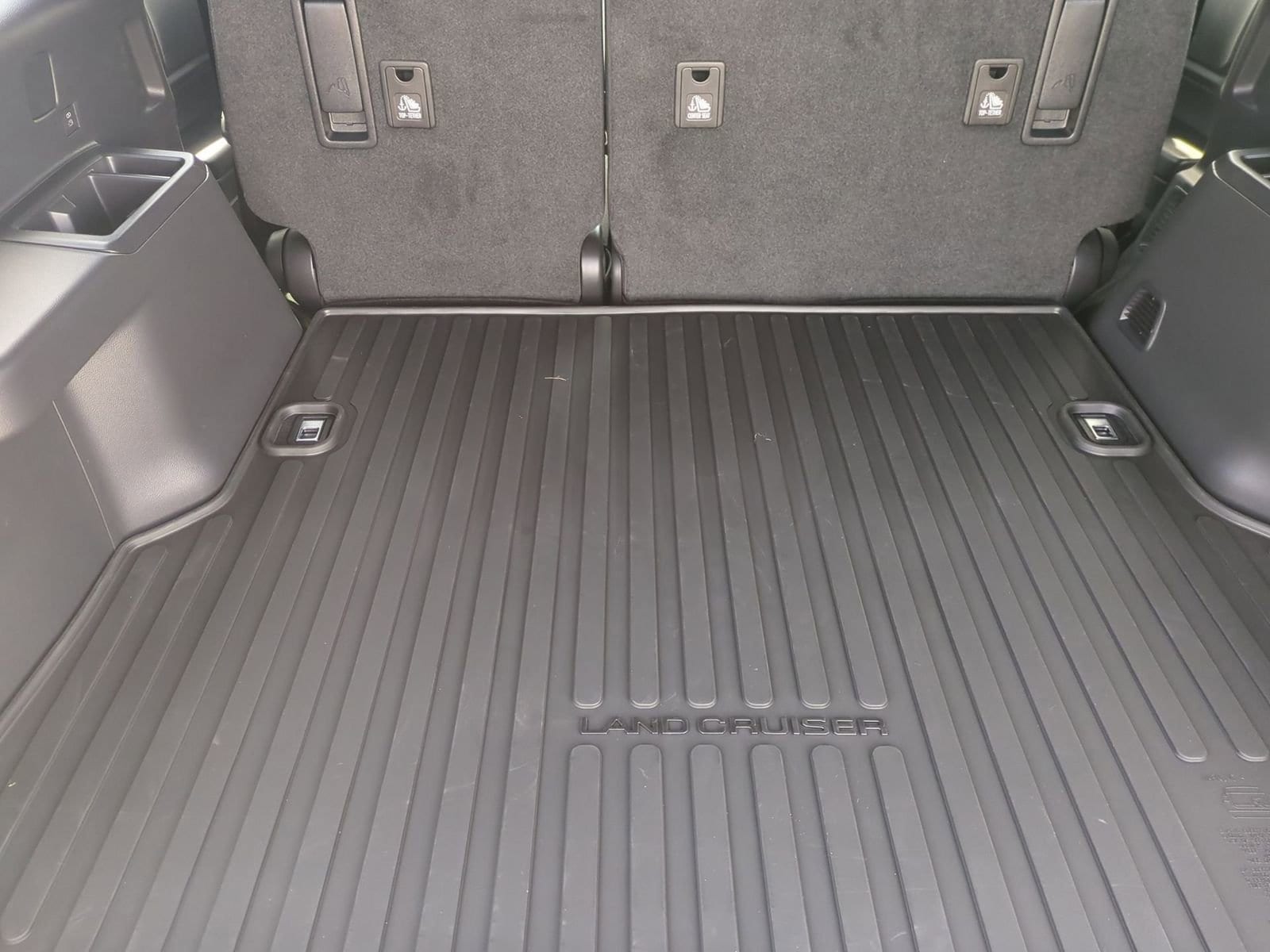 Thumbnail: 2026 Toyota Land Cruiser - 32