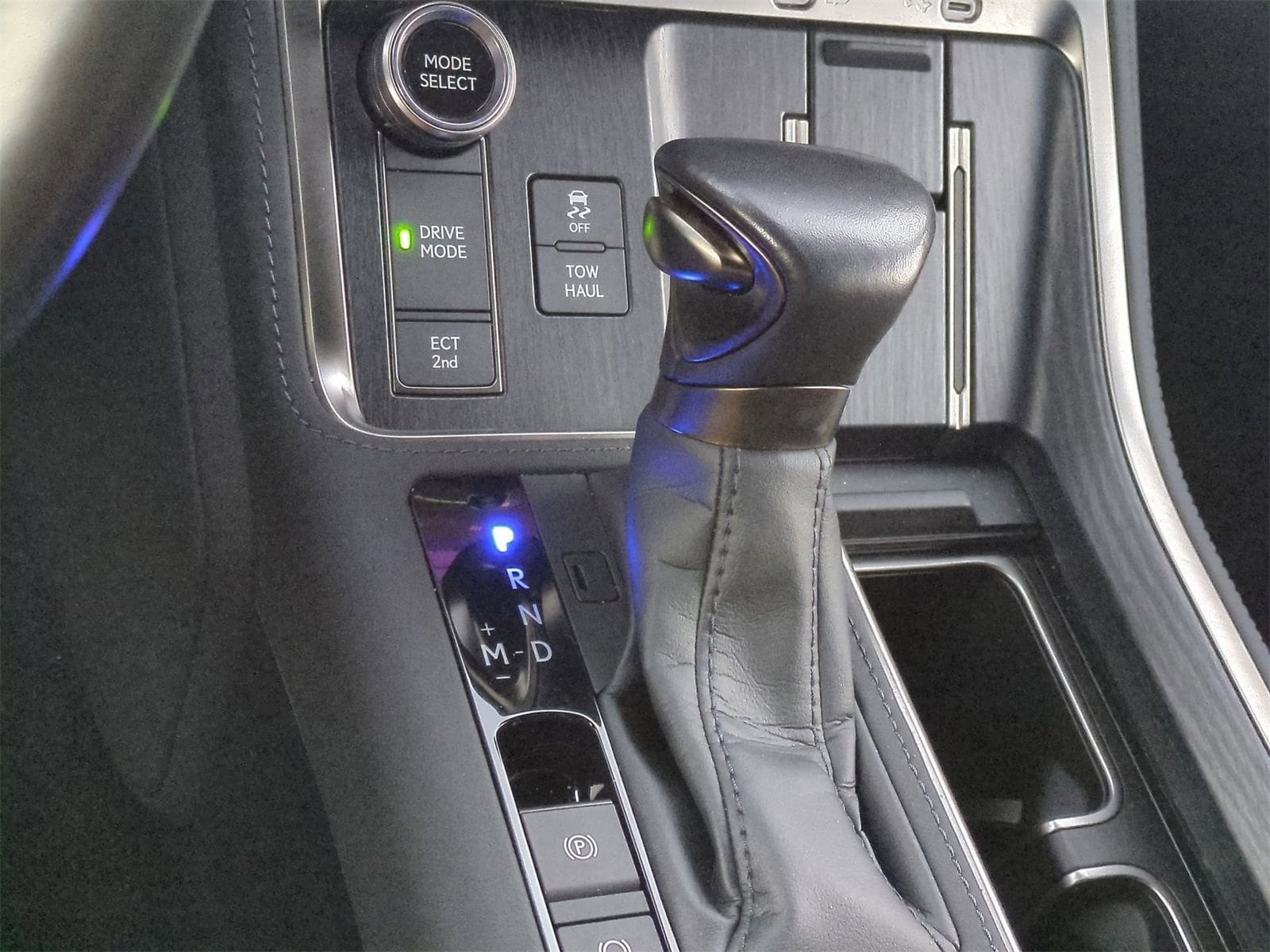 Thumbnail: 2024 Lexus GX - 32