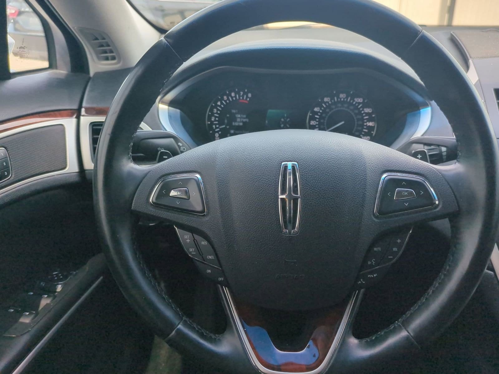 Thumbnail: 2016 Lincoln MKZ - 24