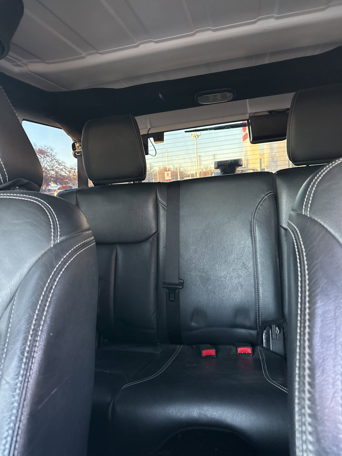 Thumbnail: 2015 Jeep Wrangler - 7