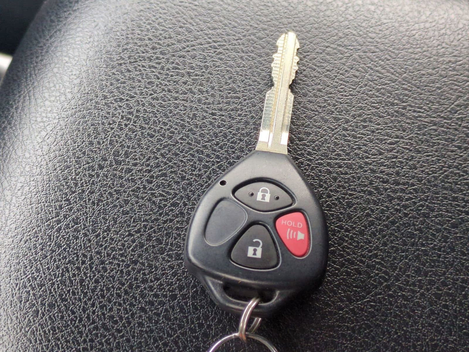 Thumbnail: 2015 Toyota 4Runner - 34