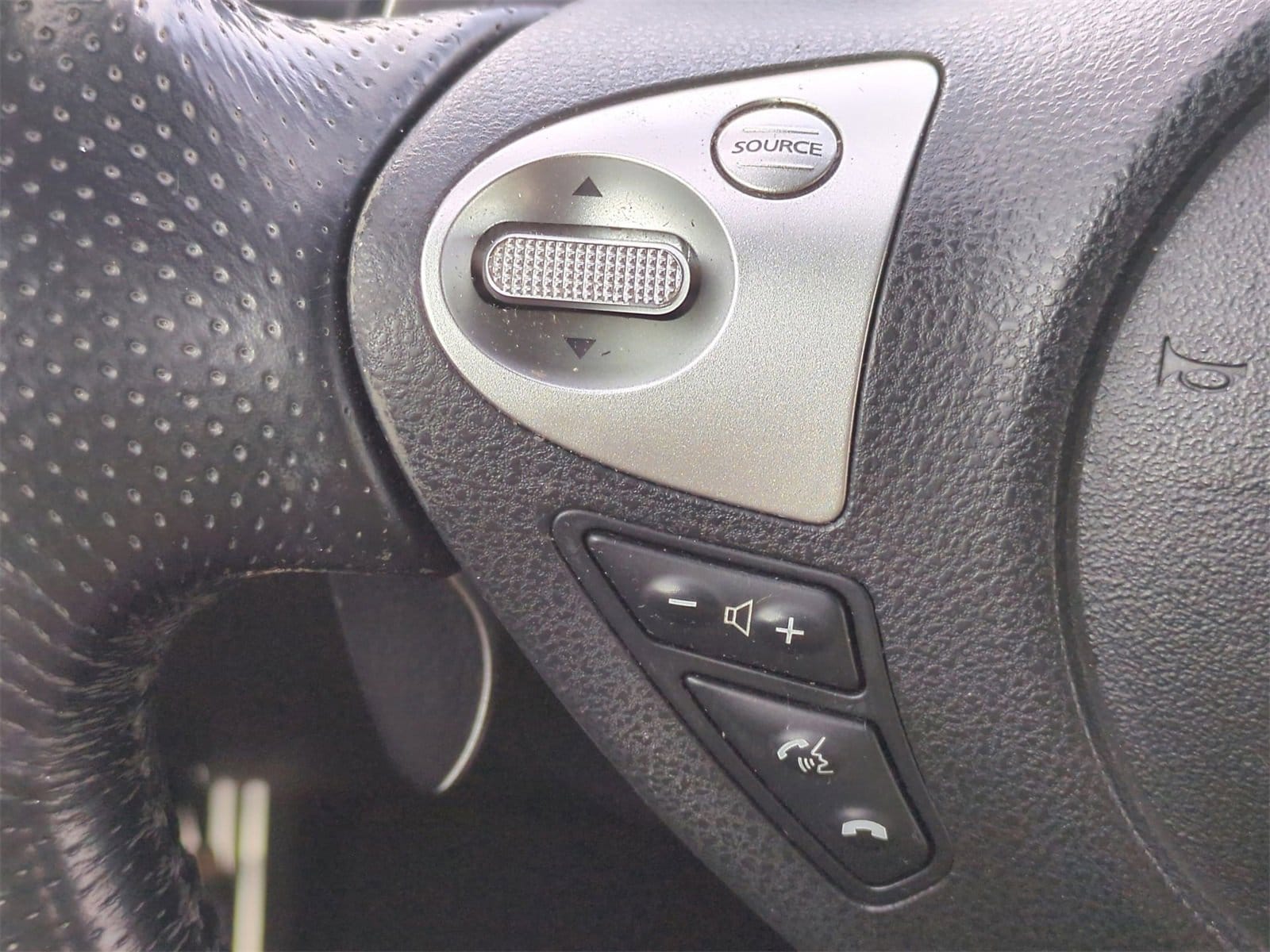 Thumbnail: 2009 Nissan Z - 19