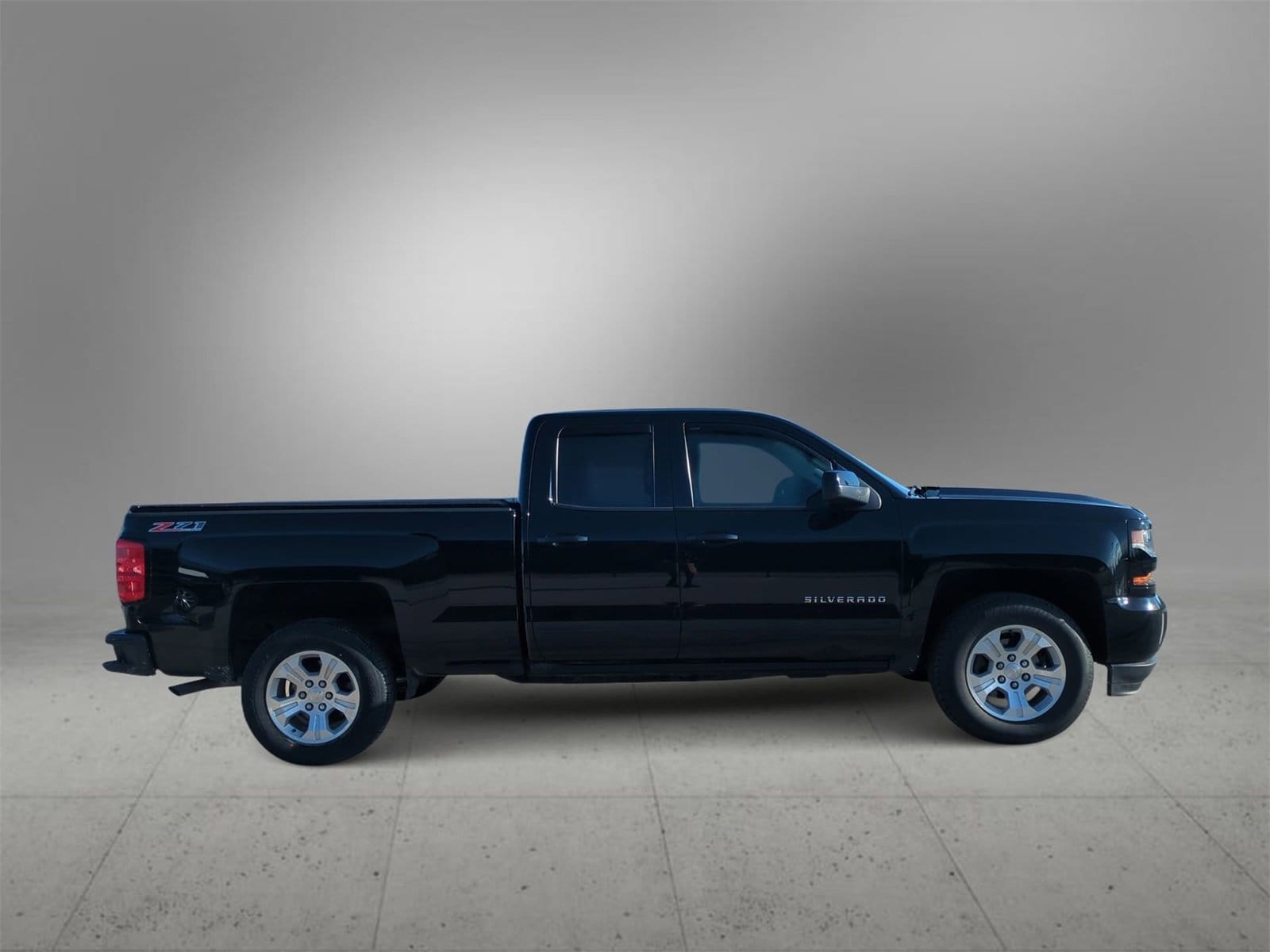 Thumbnail: 2017 Chevrolet Silverado 1500 - 9