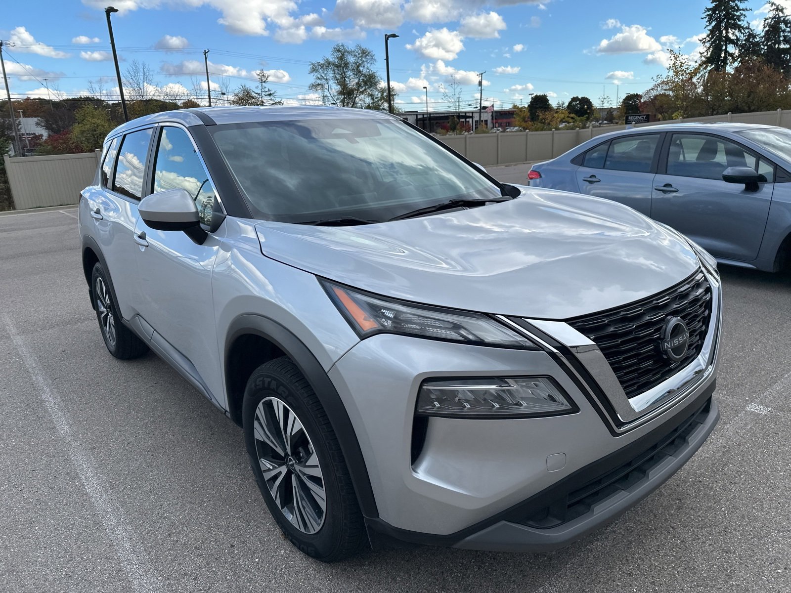 Thumbnail: 2023 Nissan Rogue - 3