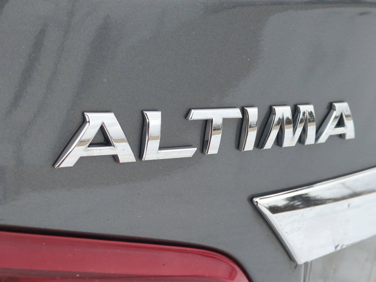 Thumbnail: 2018 Nissan Altima - 13