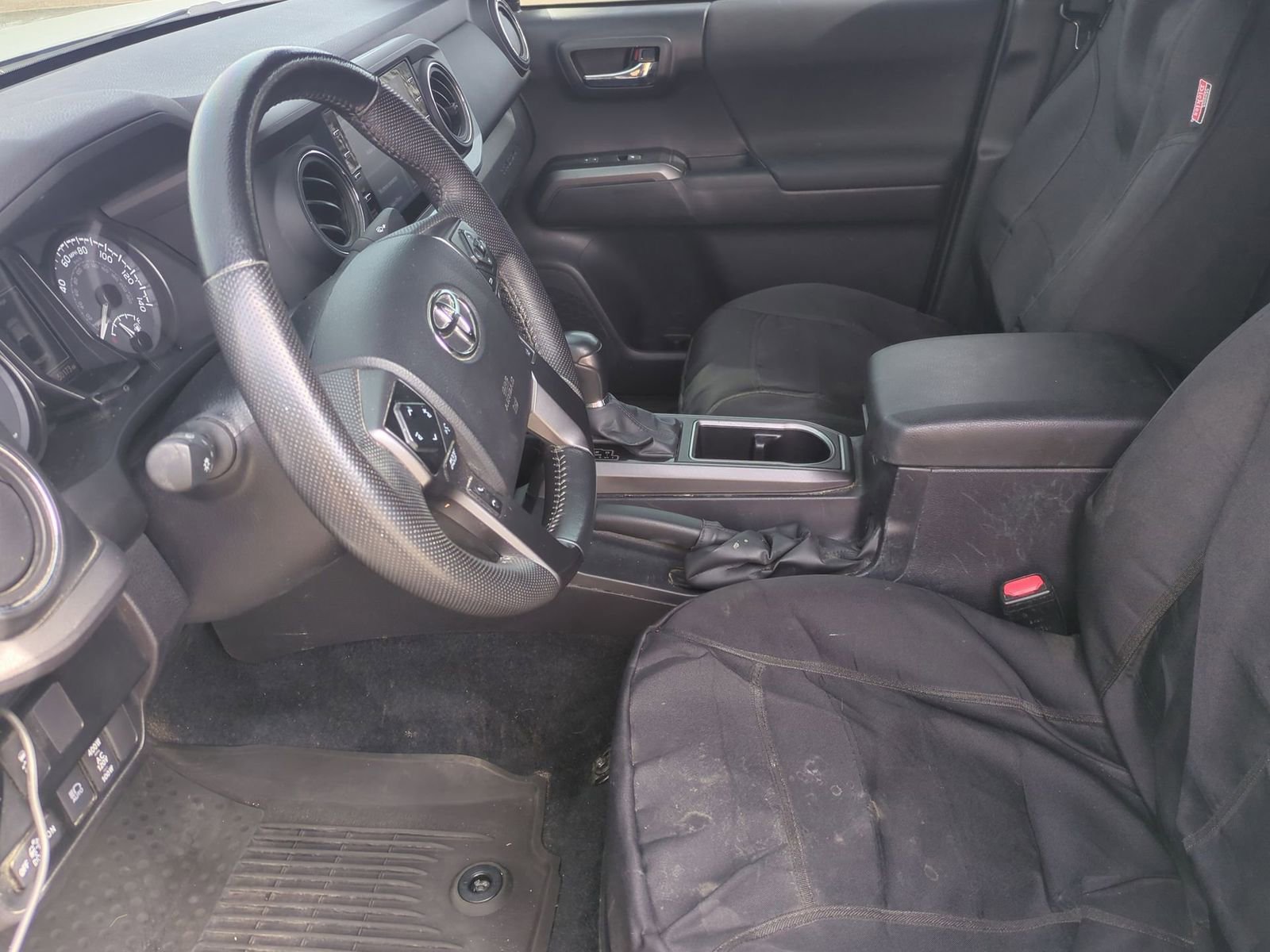 Thumbnail: 2022 Toyota Tacoma - 16