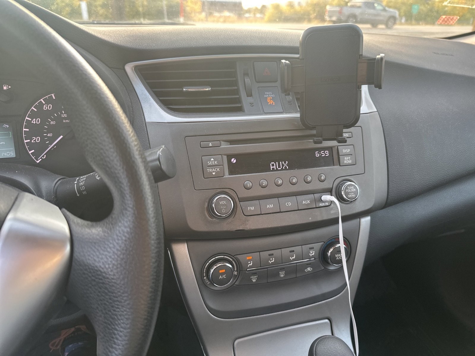 Thumbnail: 2014 Nissan Sentra - 7