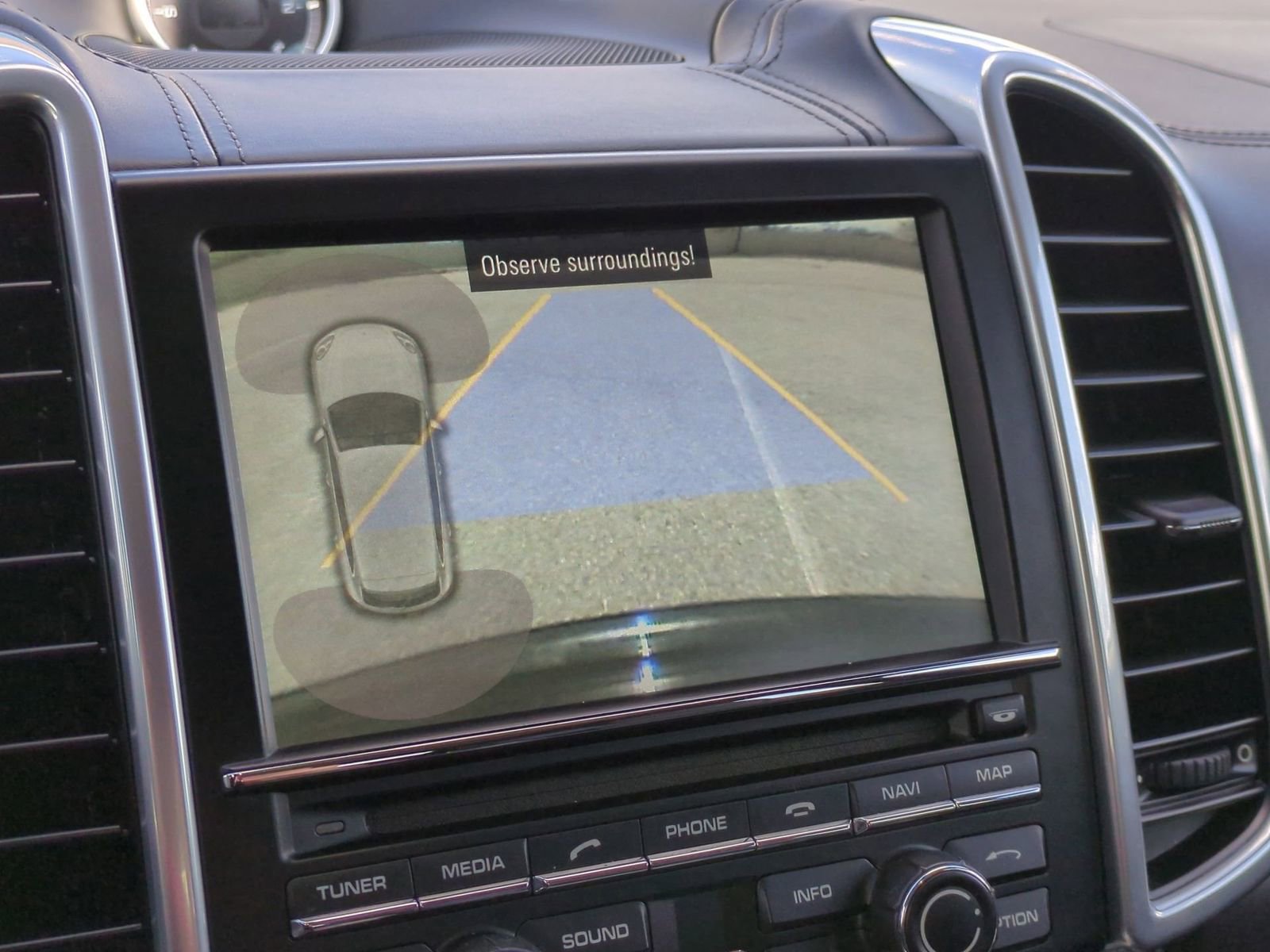 Thumbnail: 2014 Porsche Cayenne - 31