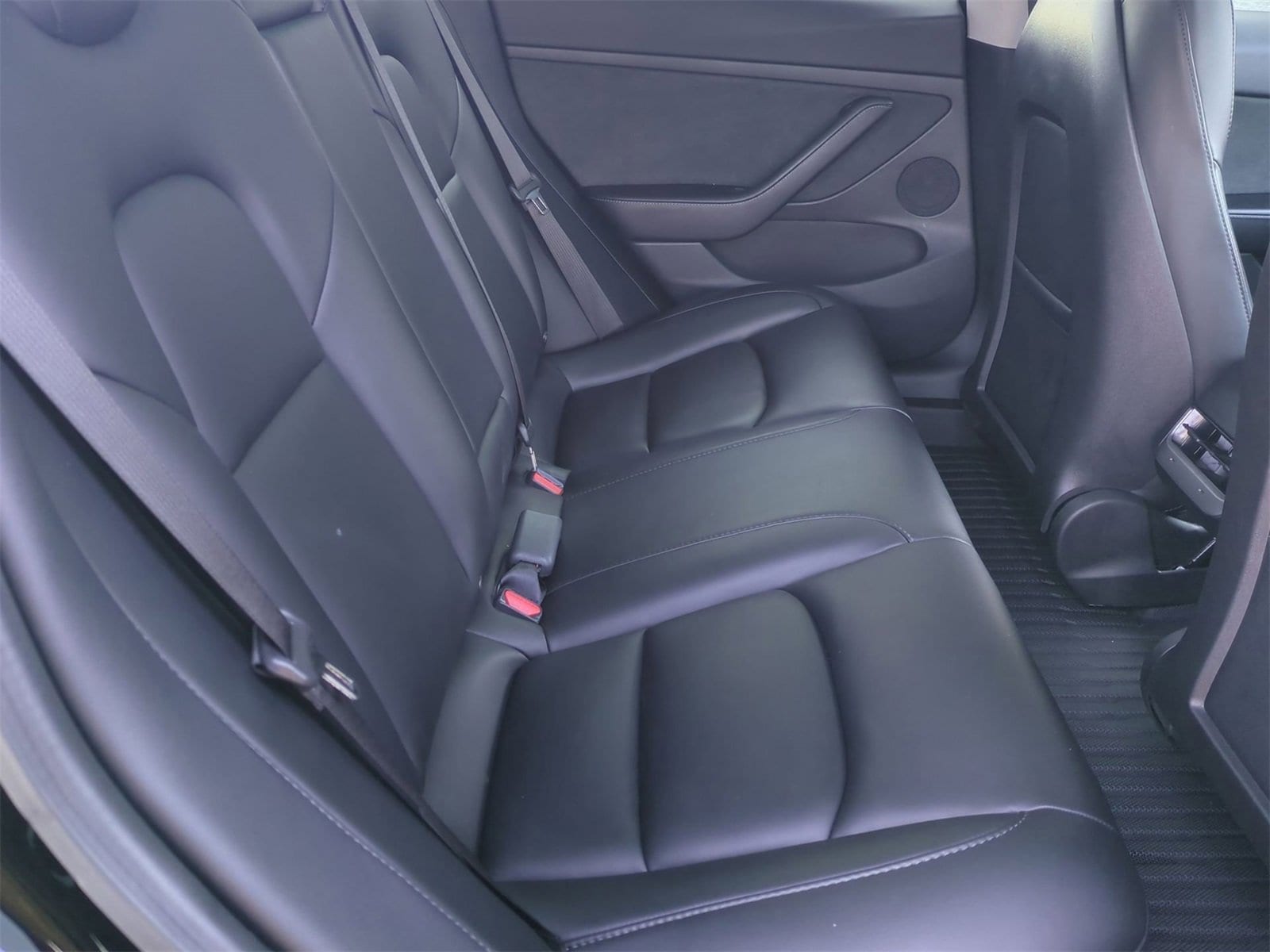 Thumbnail: 2021 Tesla Model 3 - 20