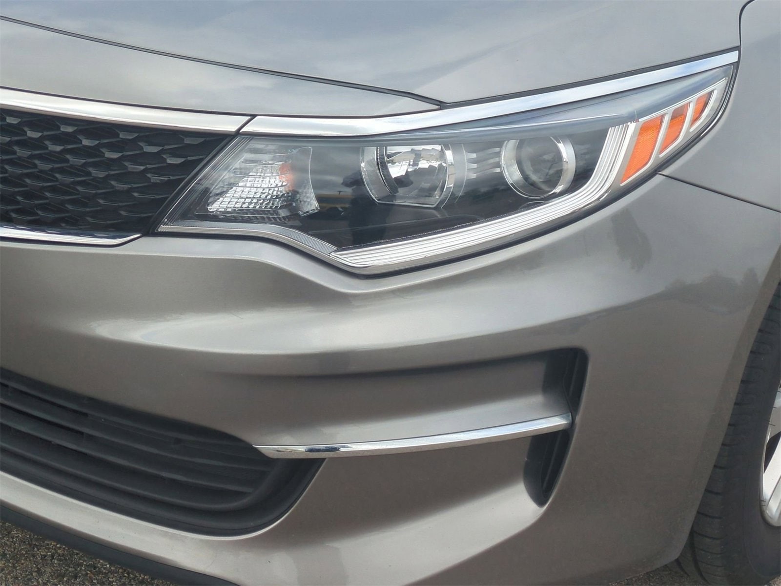 Thumbnail: 2016 Kia Optima - 11