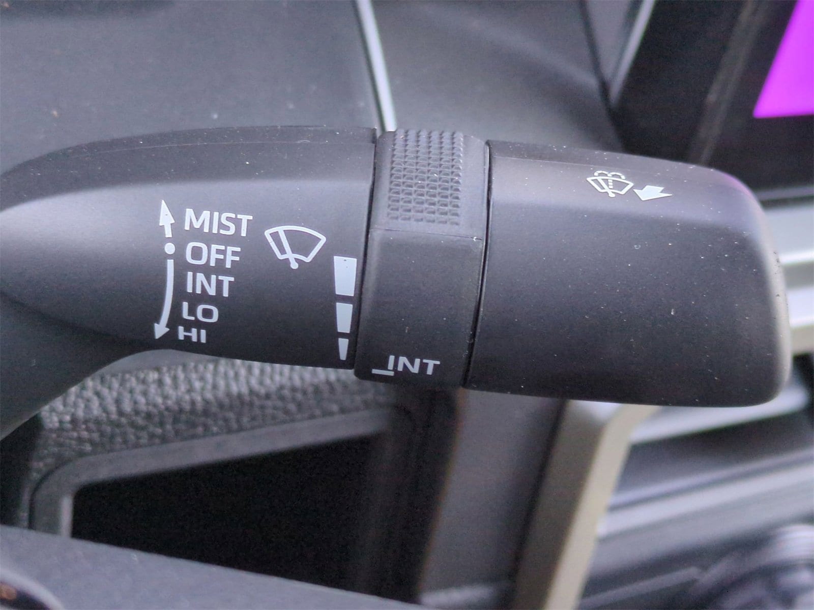 Thumbnail: 2025 Toyota Tacoma - 25