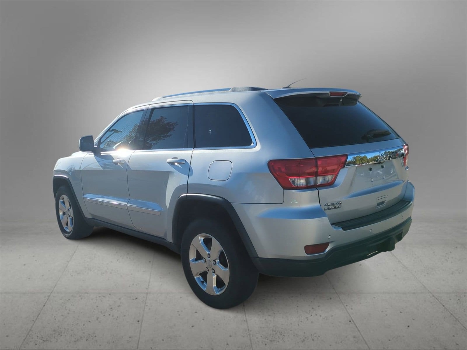 Thumbnail: 2012 Jeep Grand Cherokee - 6
