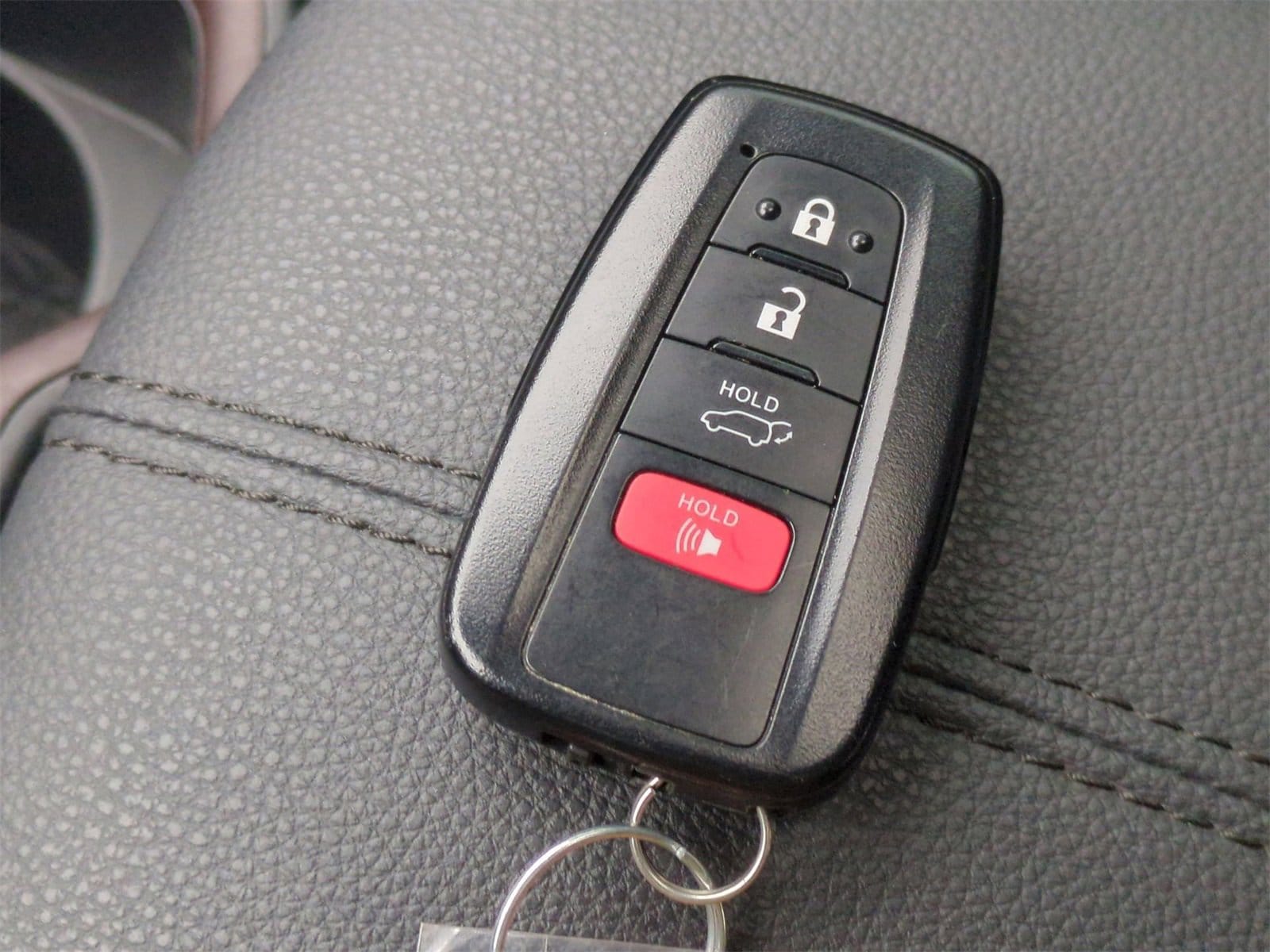 Thumbnail: 2022 Toyota RAV4 - 36