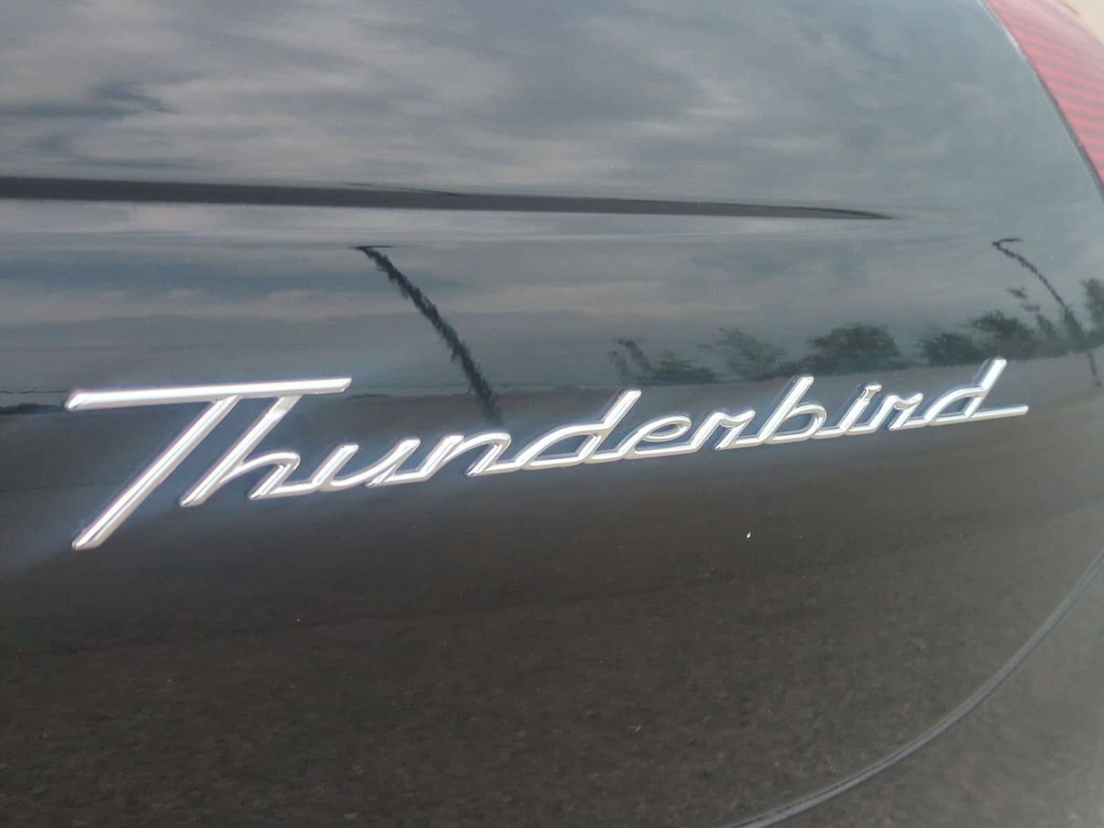 Thumbnail: 2002 Ford Thunderbird - 13