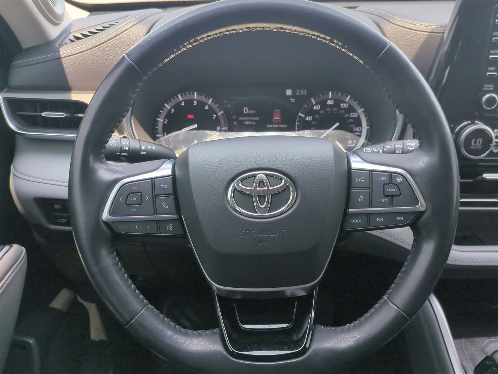 Thumbnail: 2020 Toyota Highlander - 24