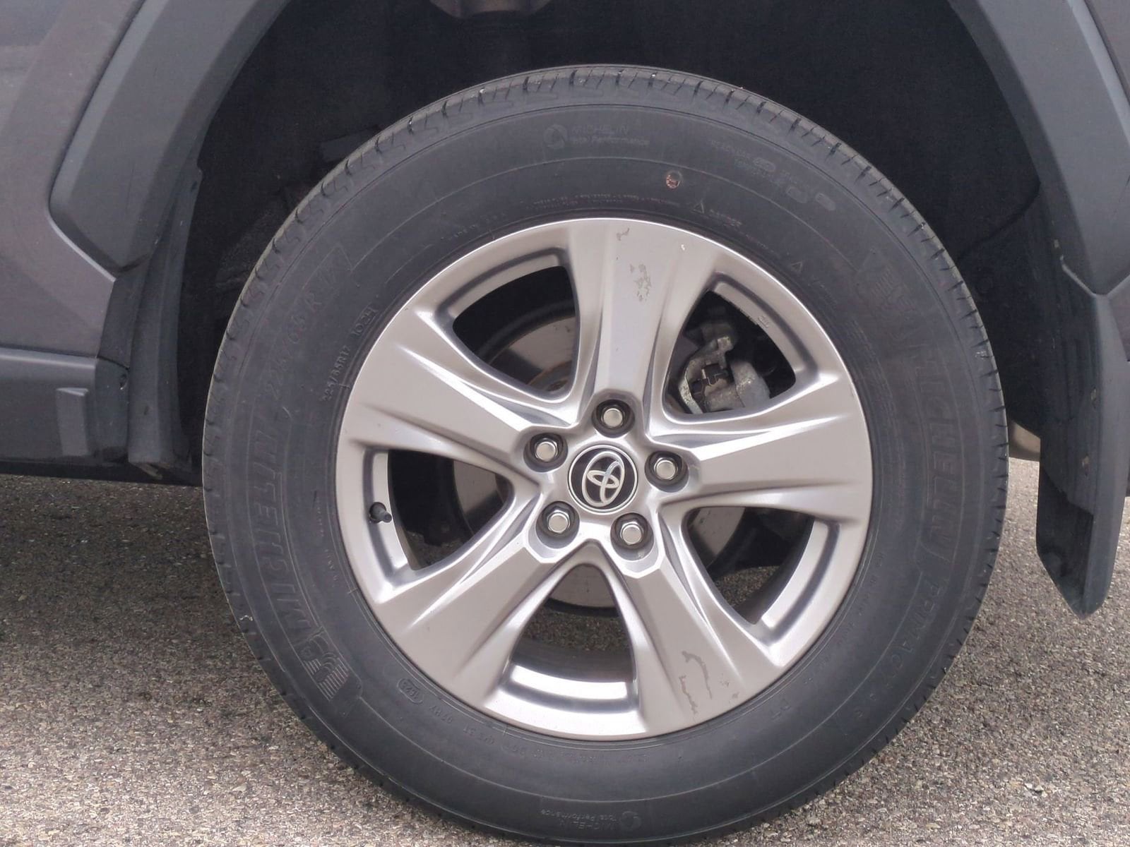 Thumbnail: 2023 Toyota RAV4 - 14