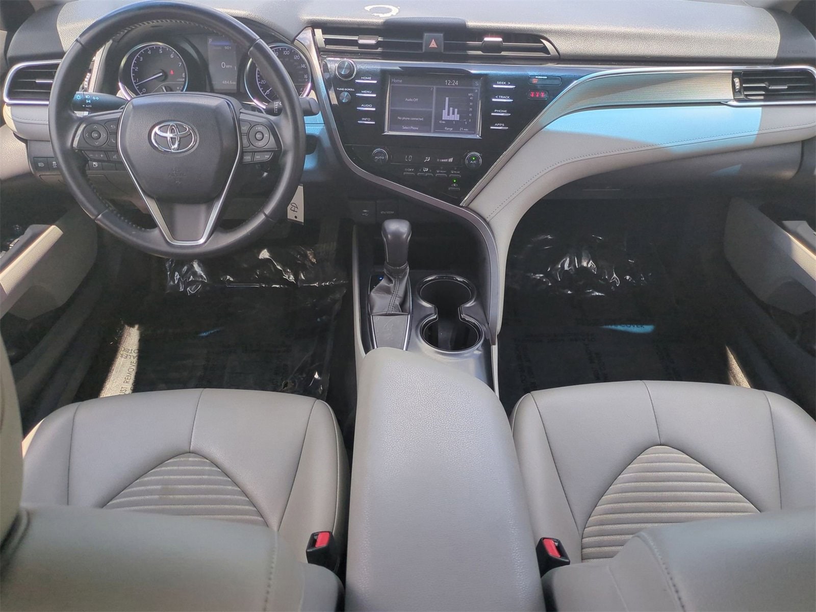 Thumbnail: 2018 Toyota Camry - 15