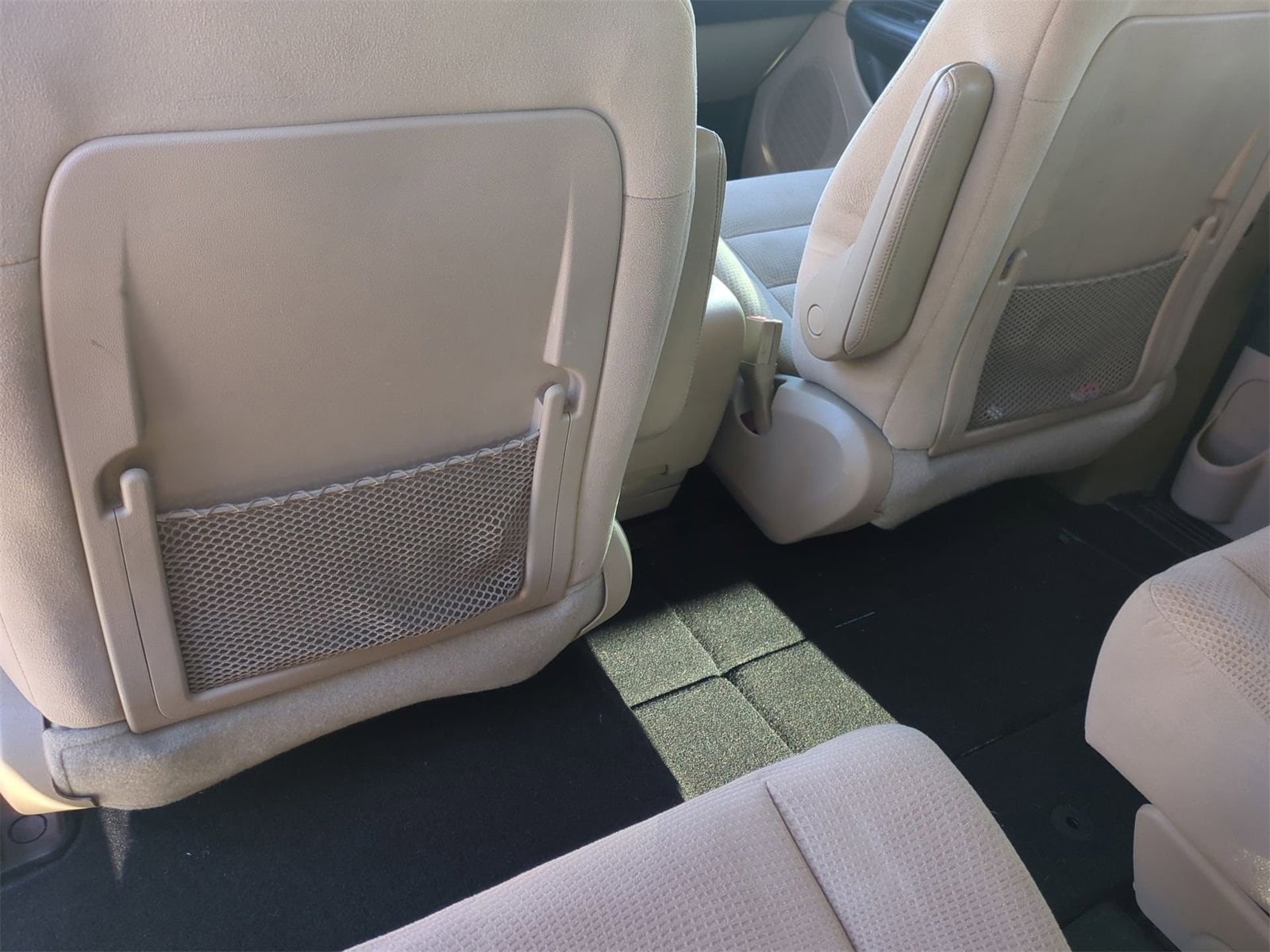 Thumbnail: 2014 Dodge Grand Caravan - 18