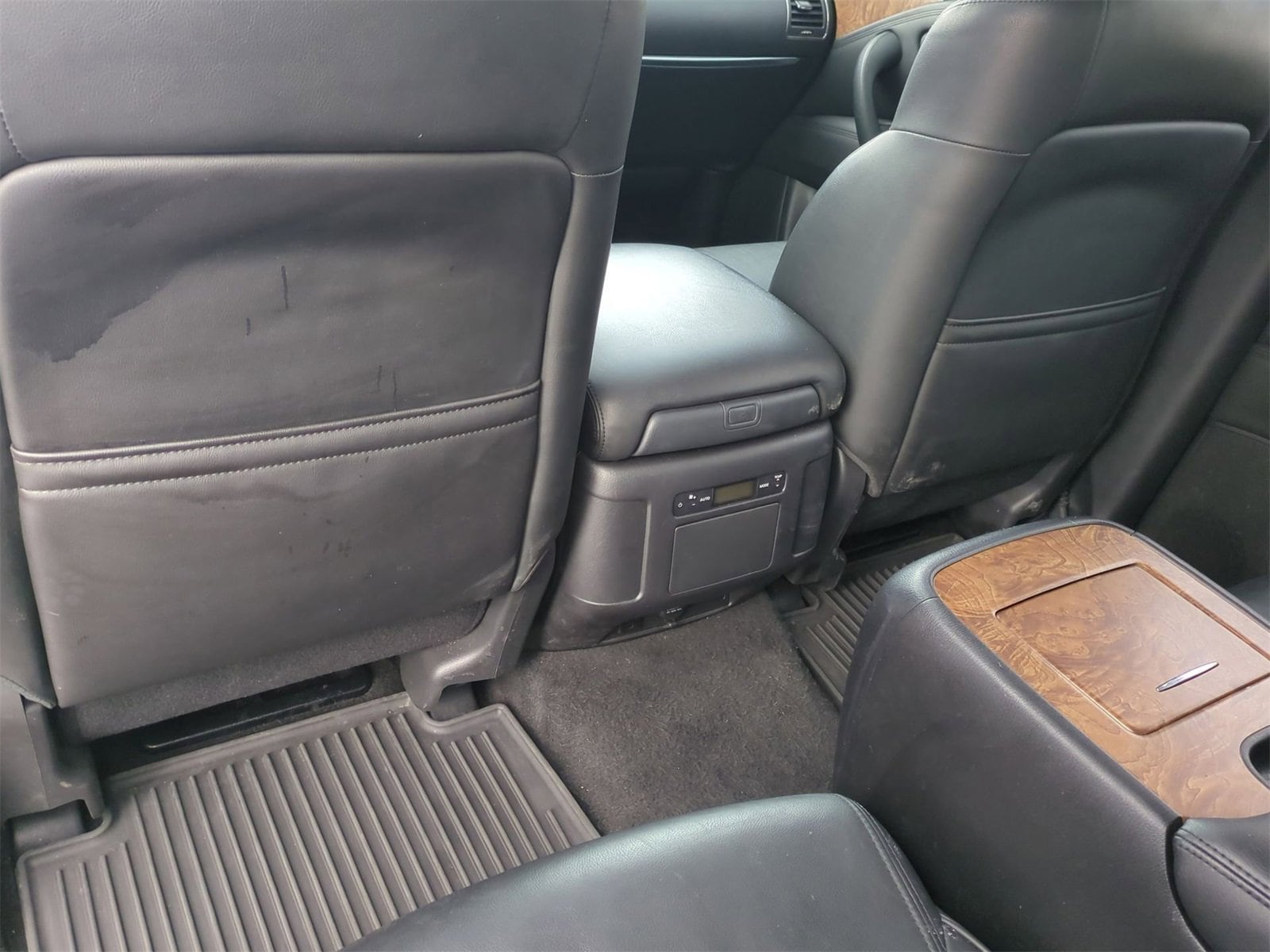 Thumbnail: 2022 Nissan Armada - 18