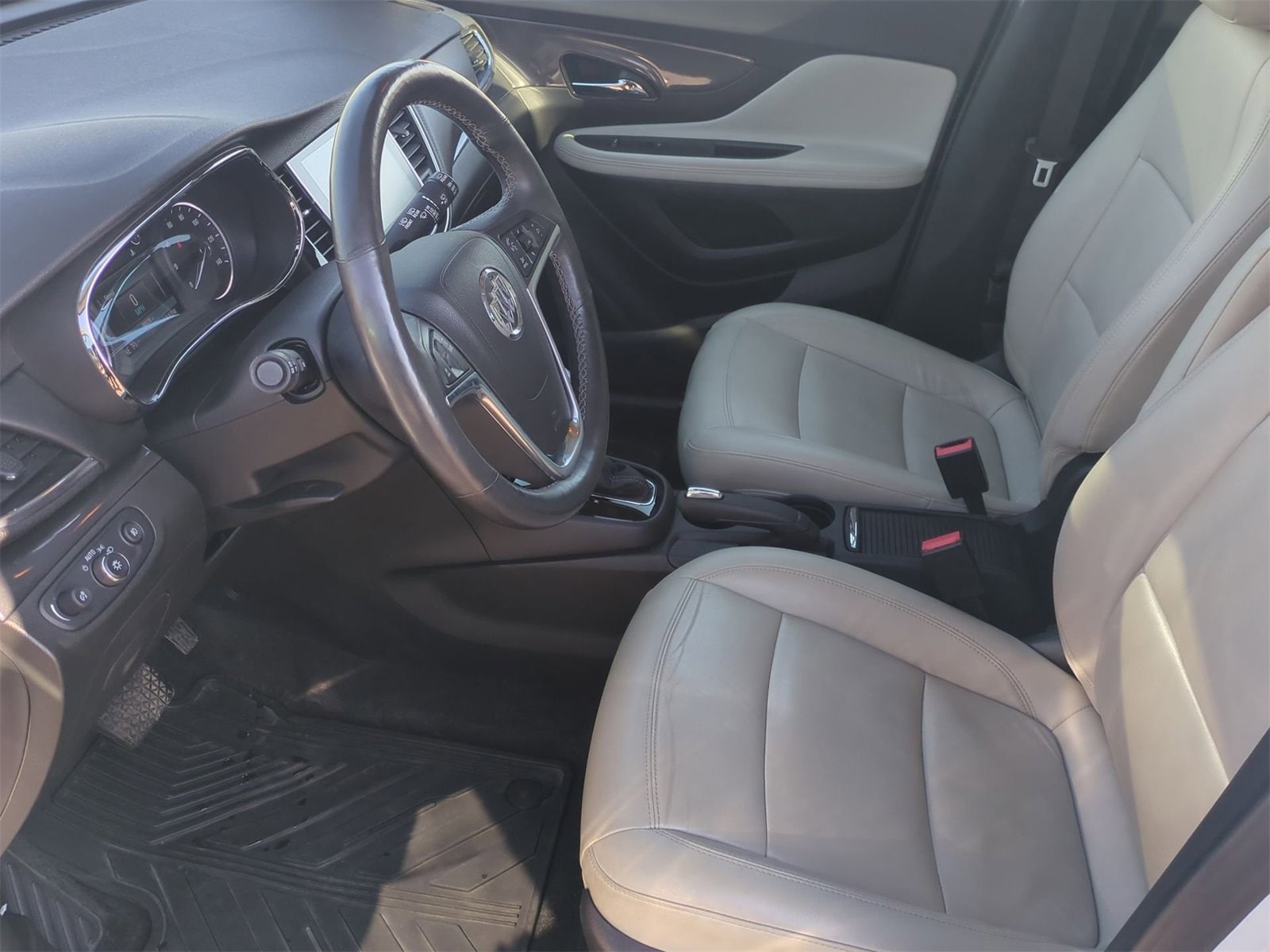 Thumbnail: 2018 Buick Encore - 16